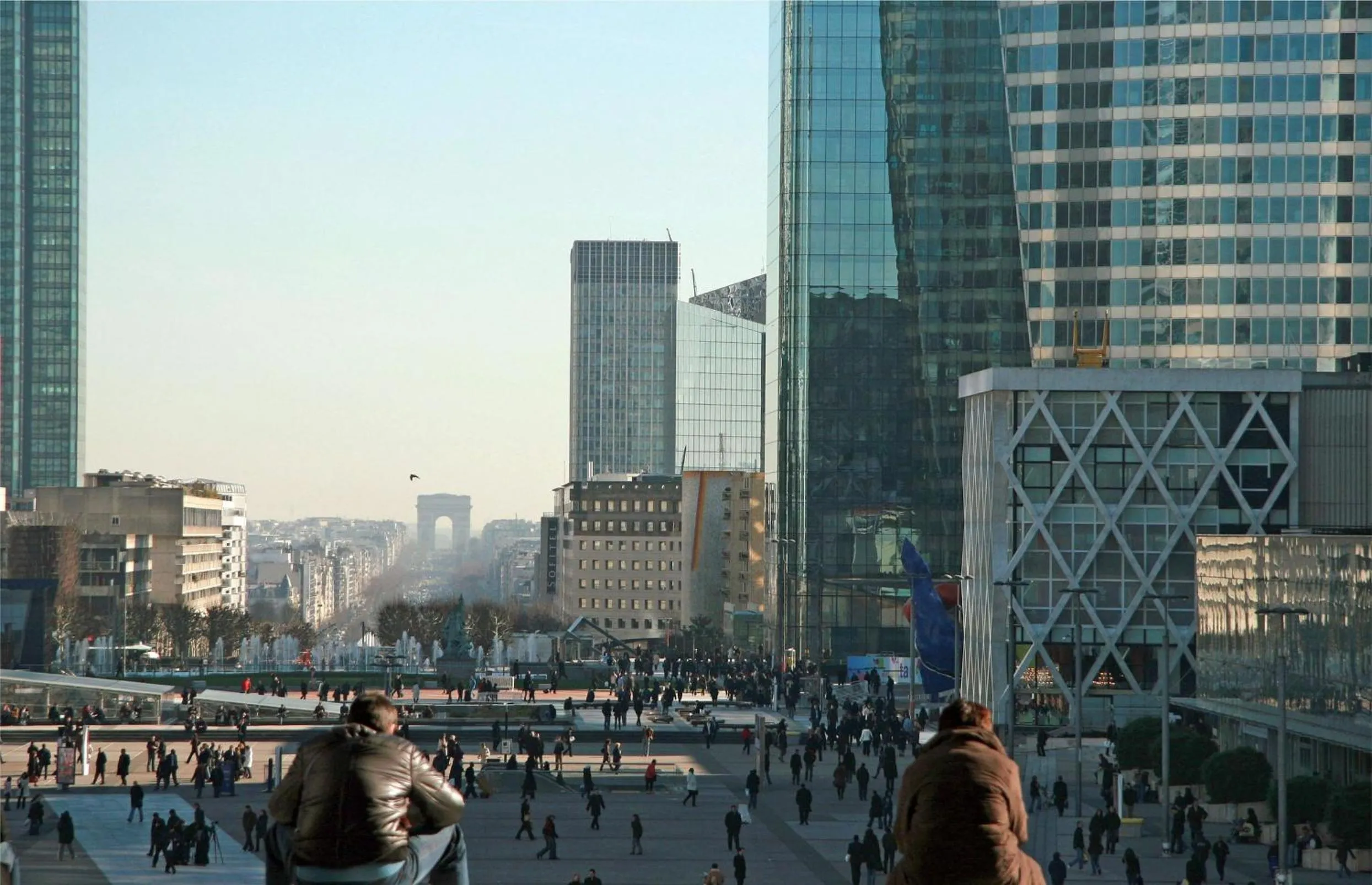 Day in Fraser Suites Paris La Défense