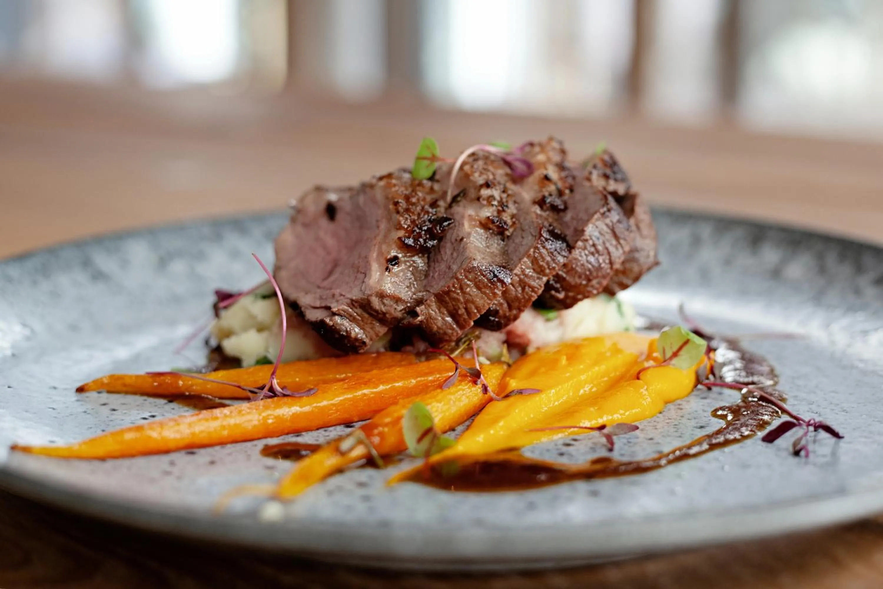 Restaurant/places to eat in Armada Hotel