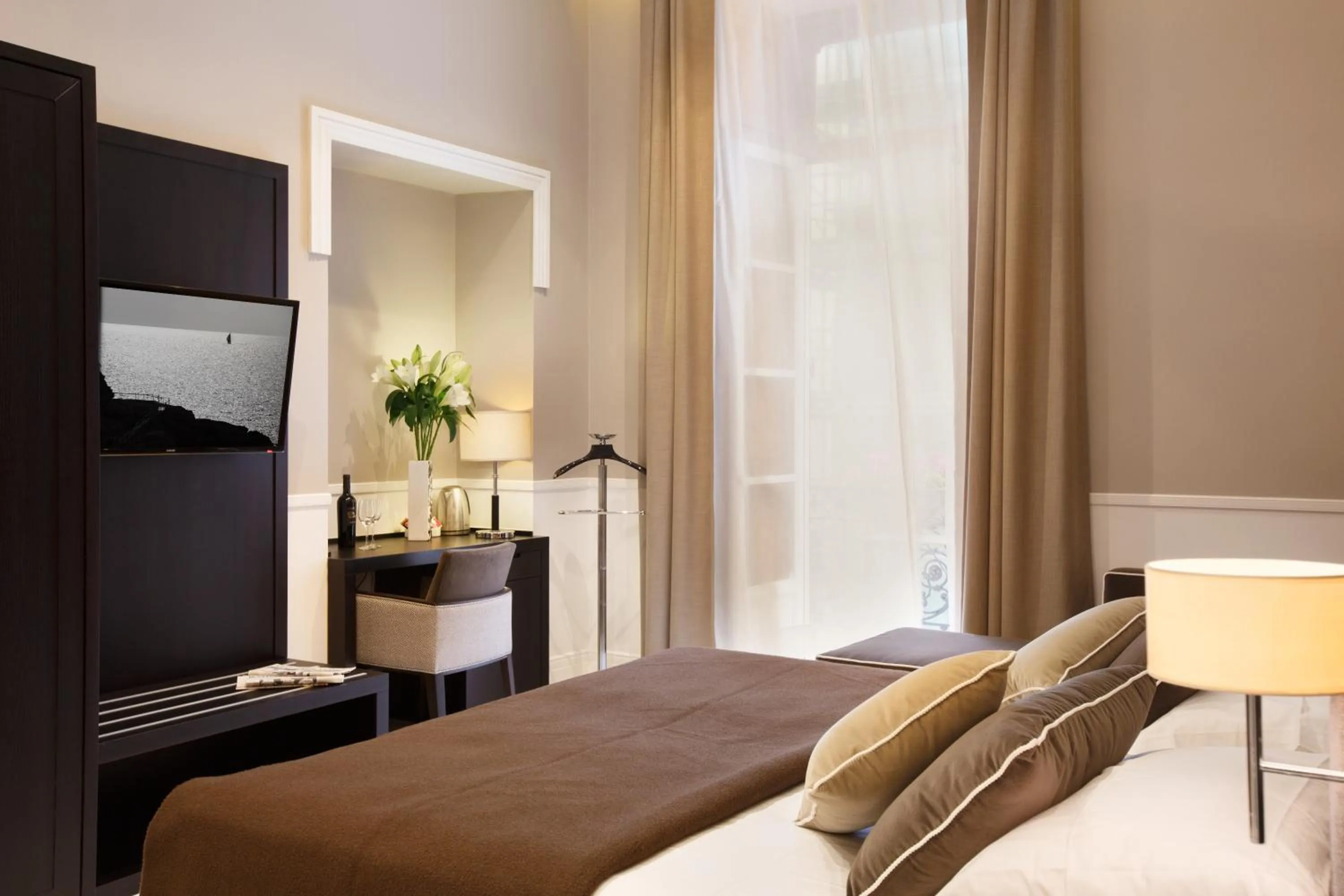 Photo of the whole room, Bed in NAP Luxury Guest House Bovio