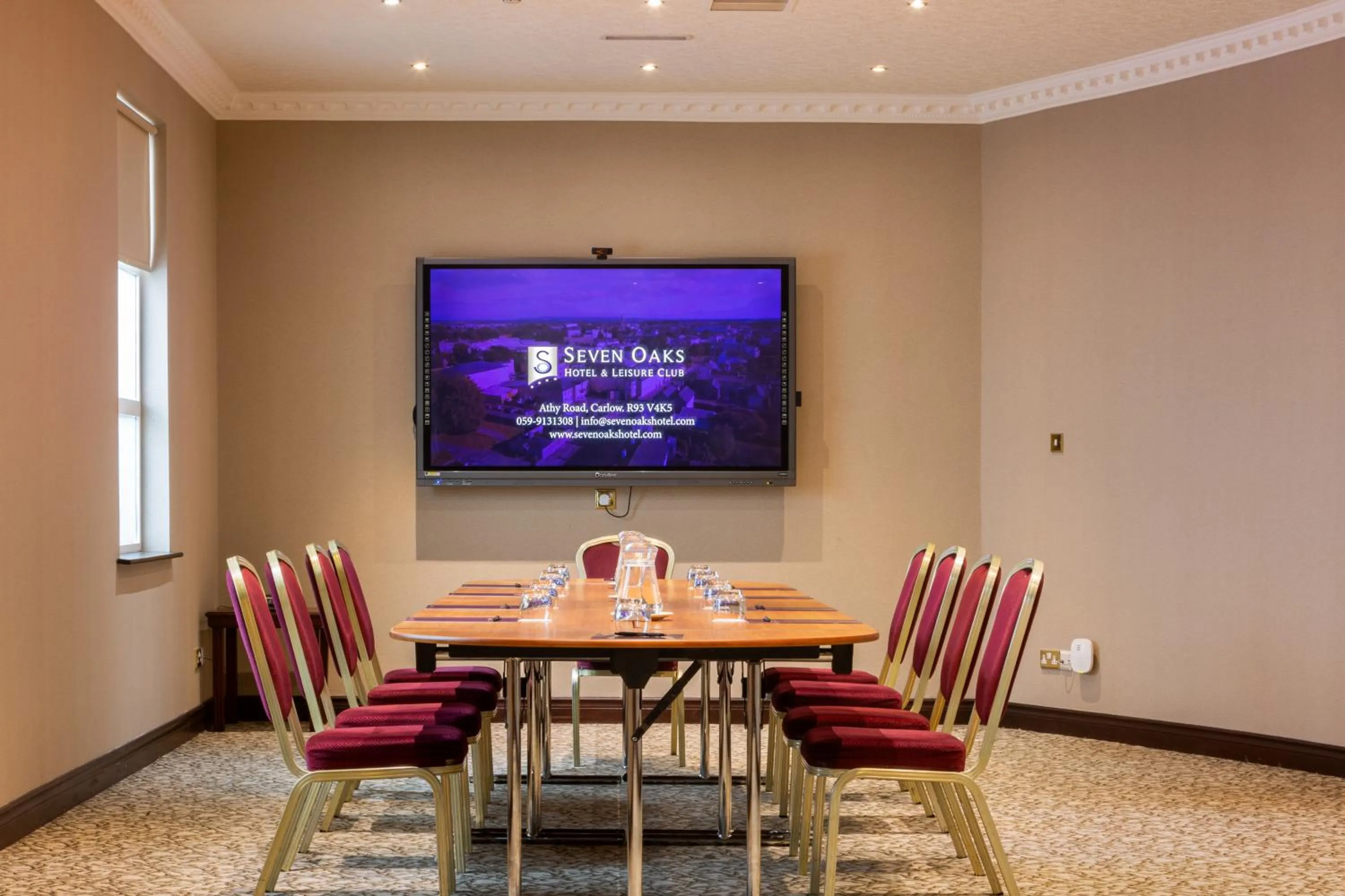 Property building in Seven Oaks Hotel