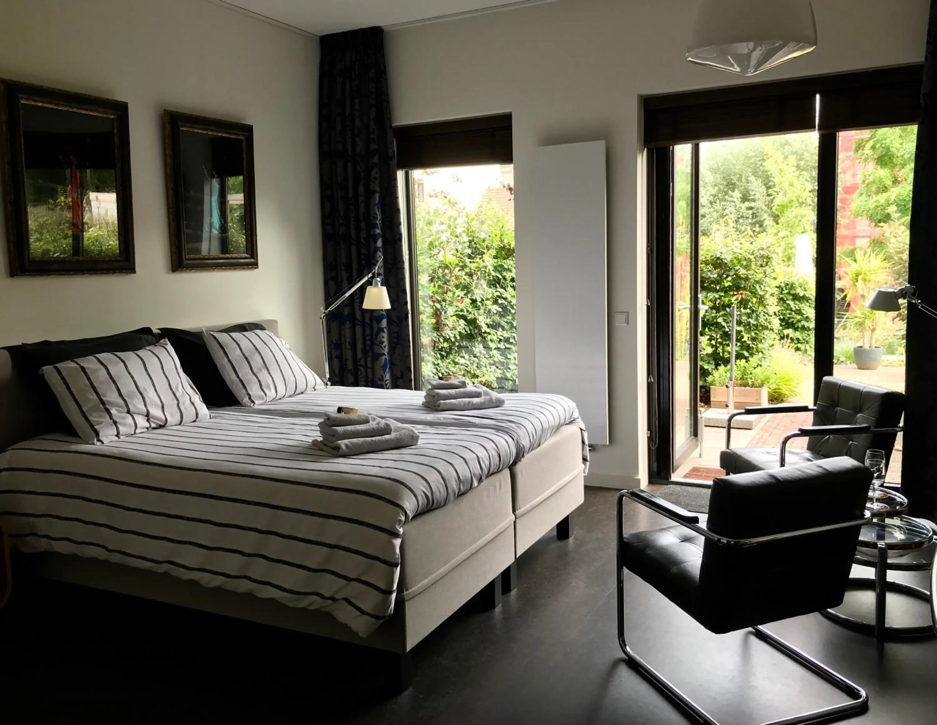 Bedroom, Bed in Arthouse Dordrecht