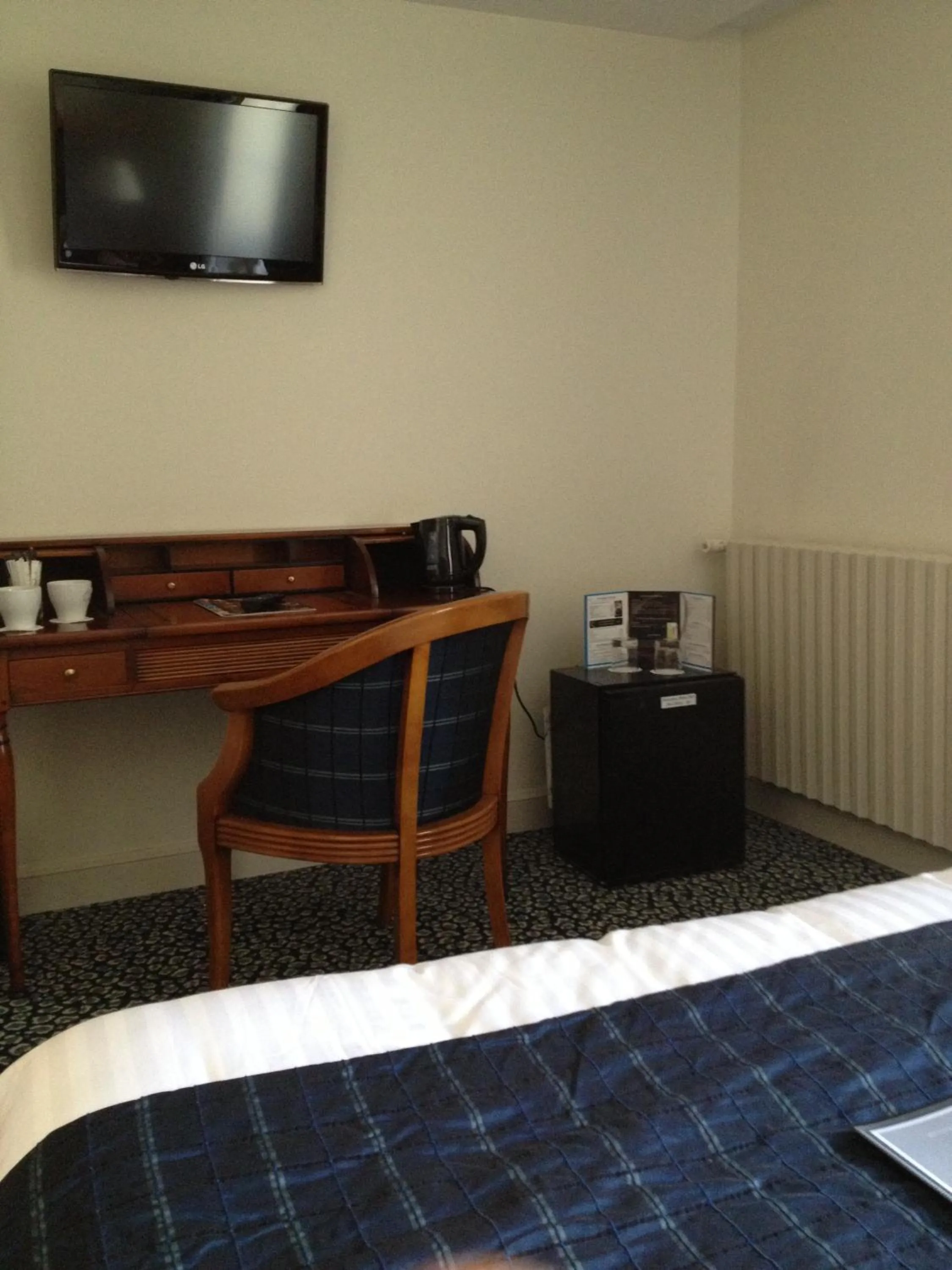 Seating area, Bed in Le Querrien