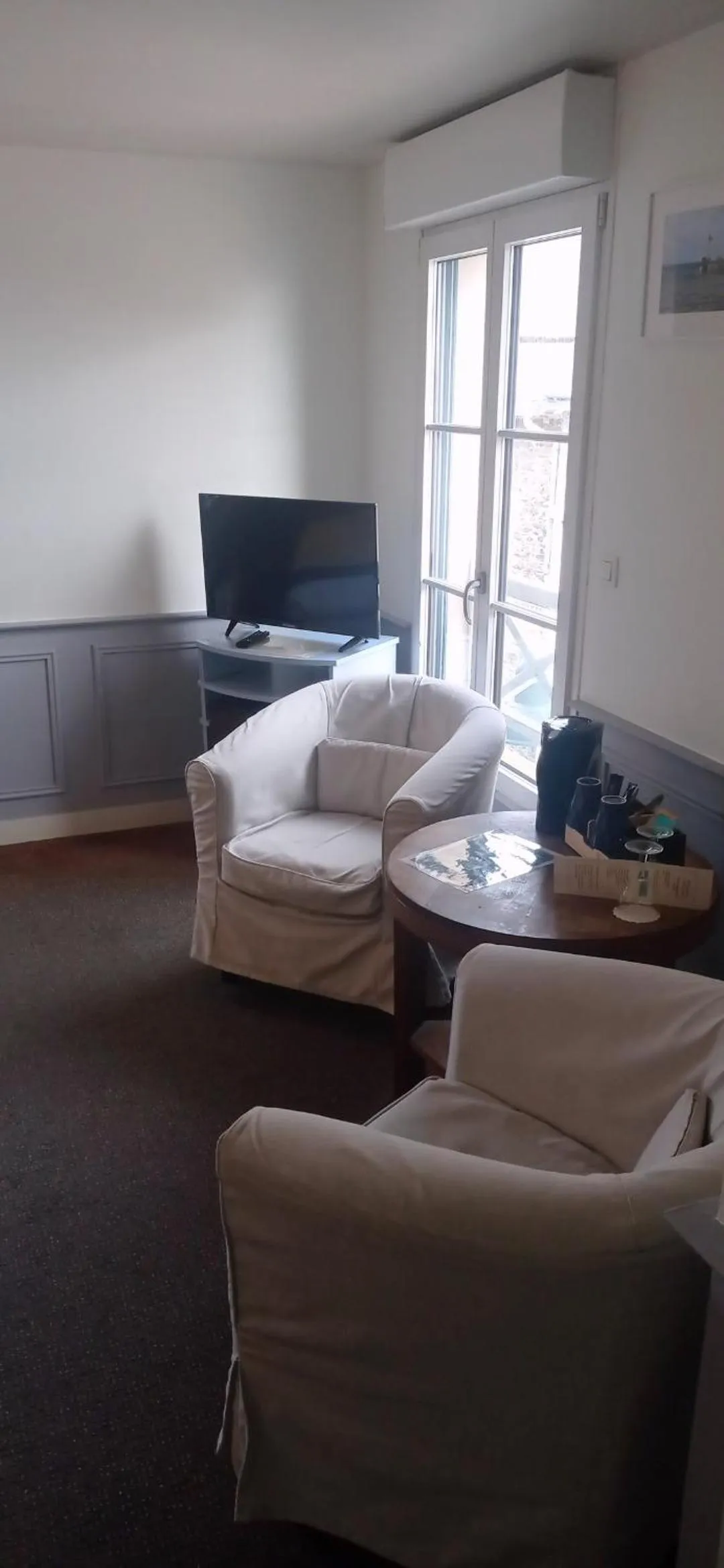 Seating area, Bed in Le Querrien