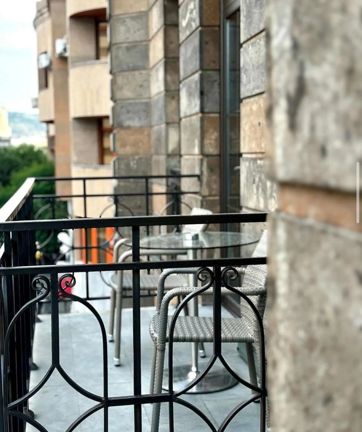 Property building in Boulevard Hotel