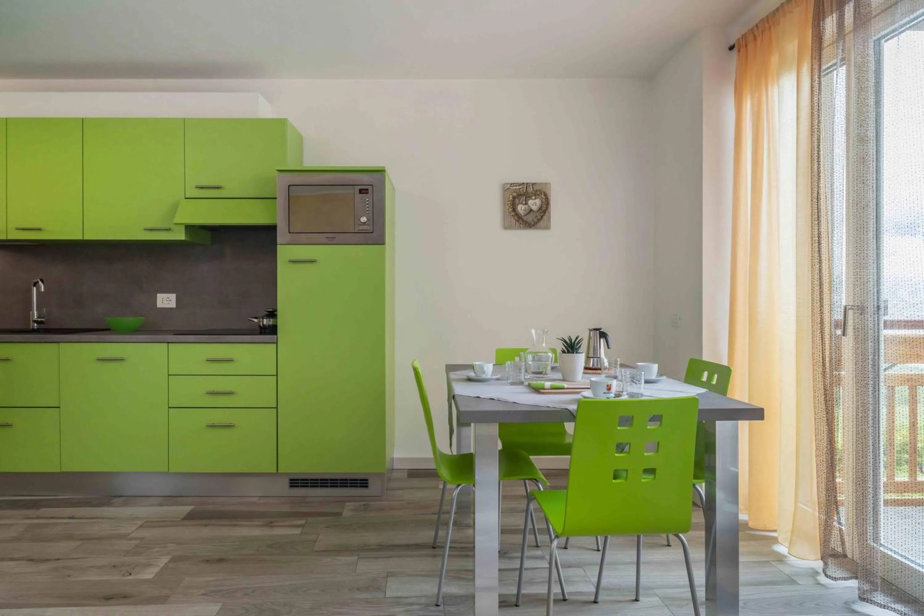 Dining area in Appartamenti Decarli