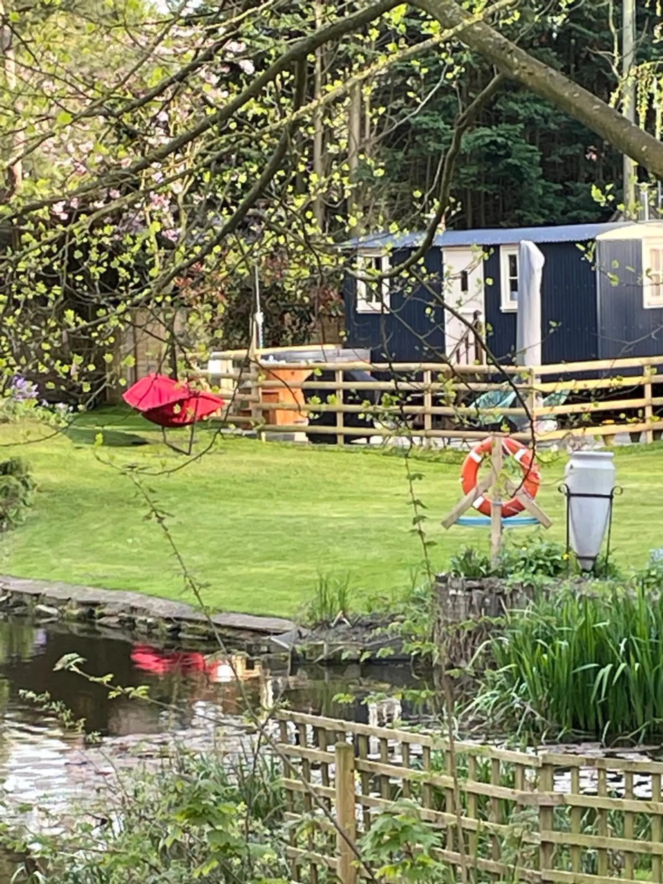 Double Room with Lake View in Monkspool B&B Double Room with Lake View in Monkspool B&B