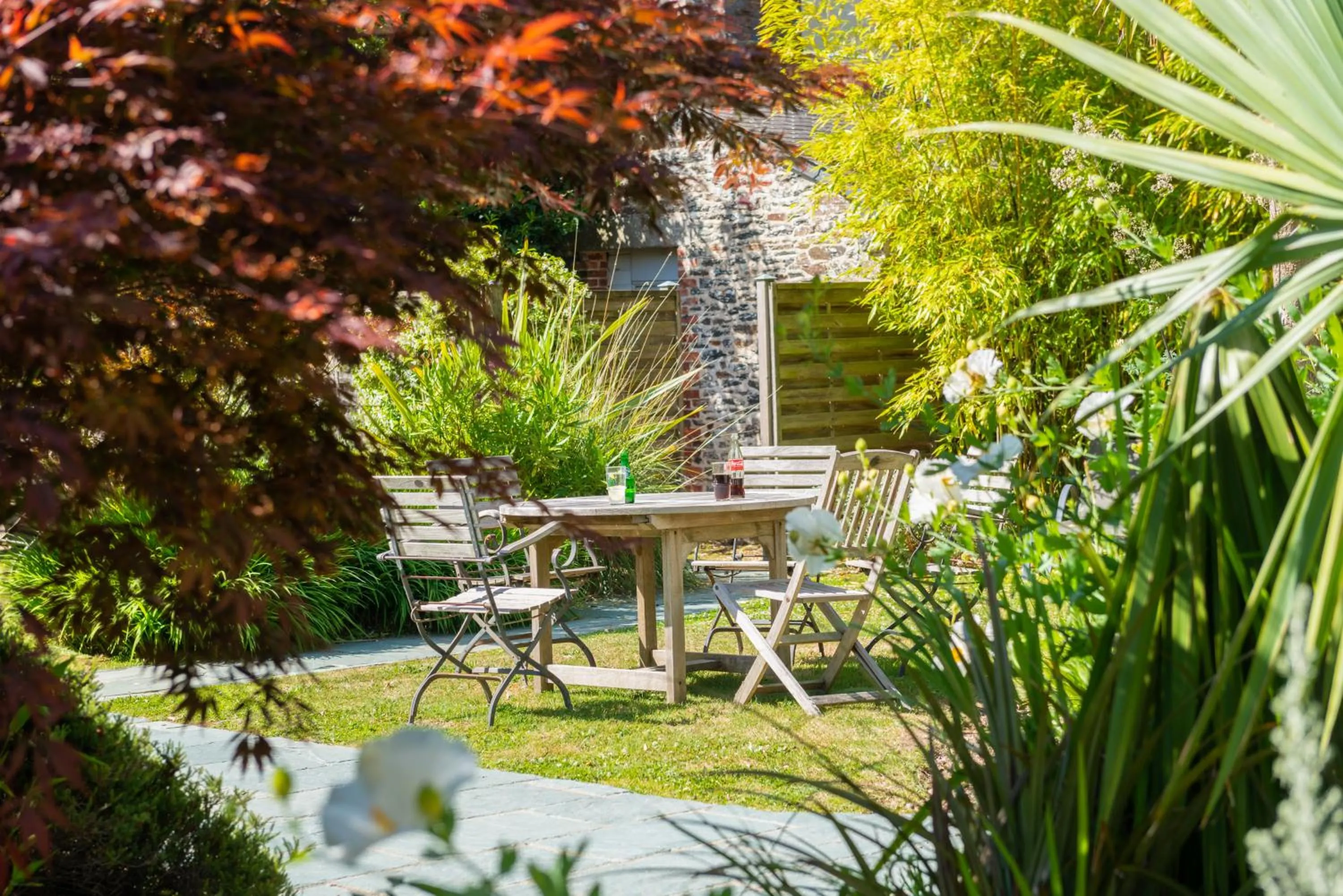 Patio in Hôtel Traiteur Les Ormes, The Originals Relais
