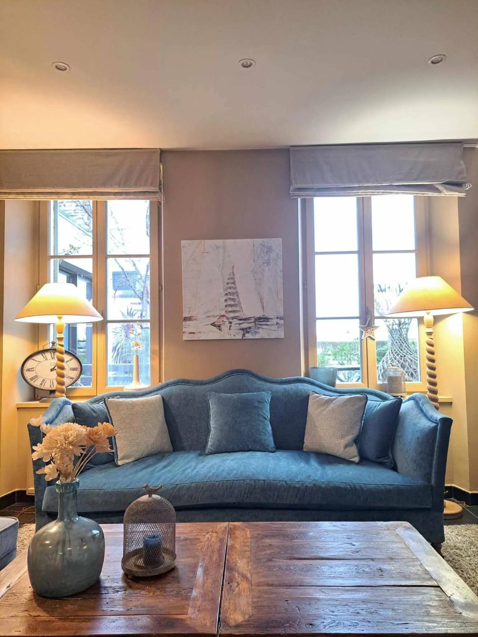 Lounge or bar in Hôtel Traiteur Les Ormes, The Originals Relais