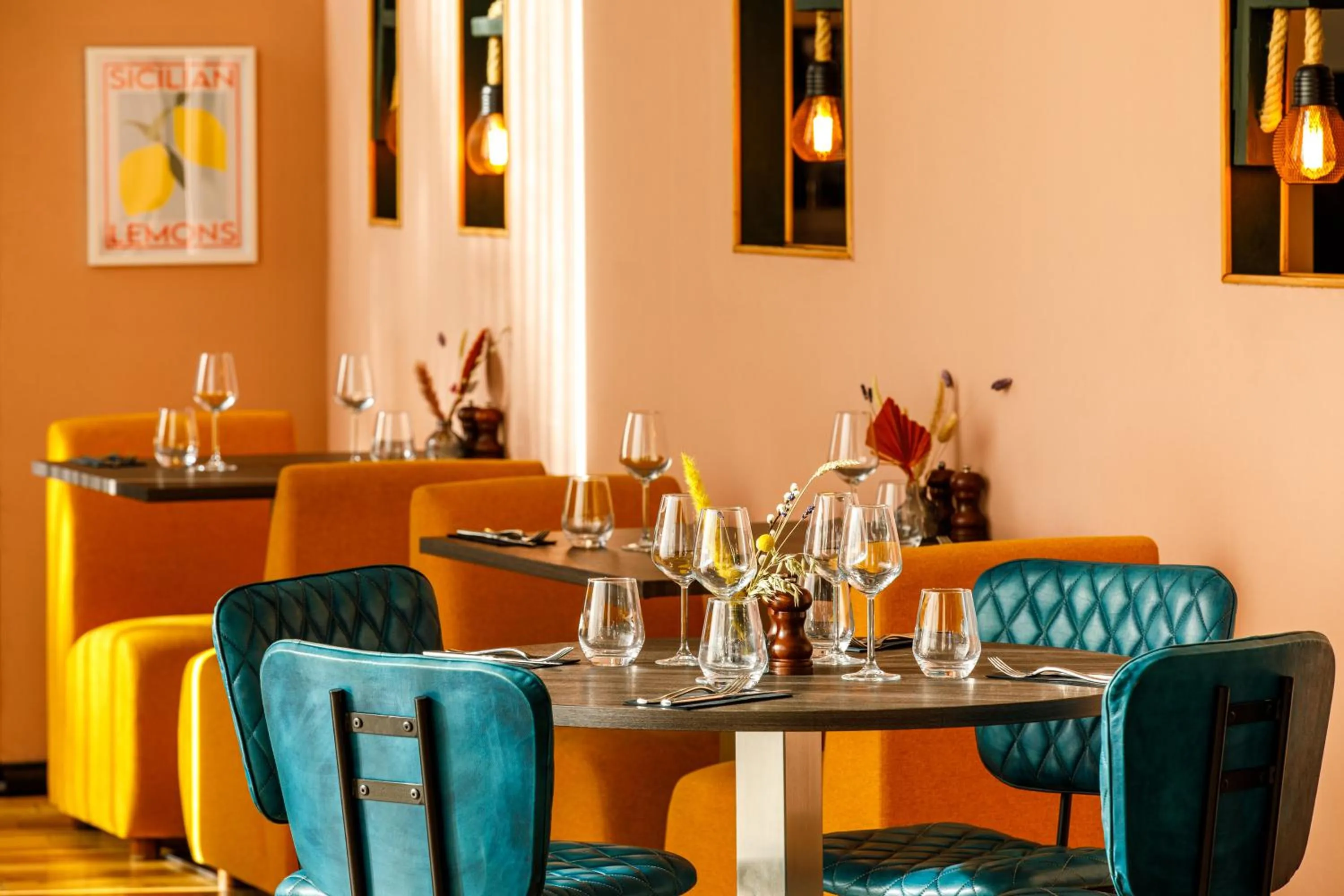 Restaurant/places to eat in Novotel London Greenwich