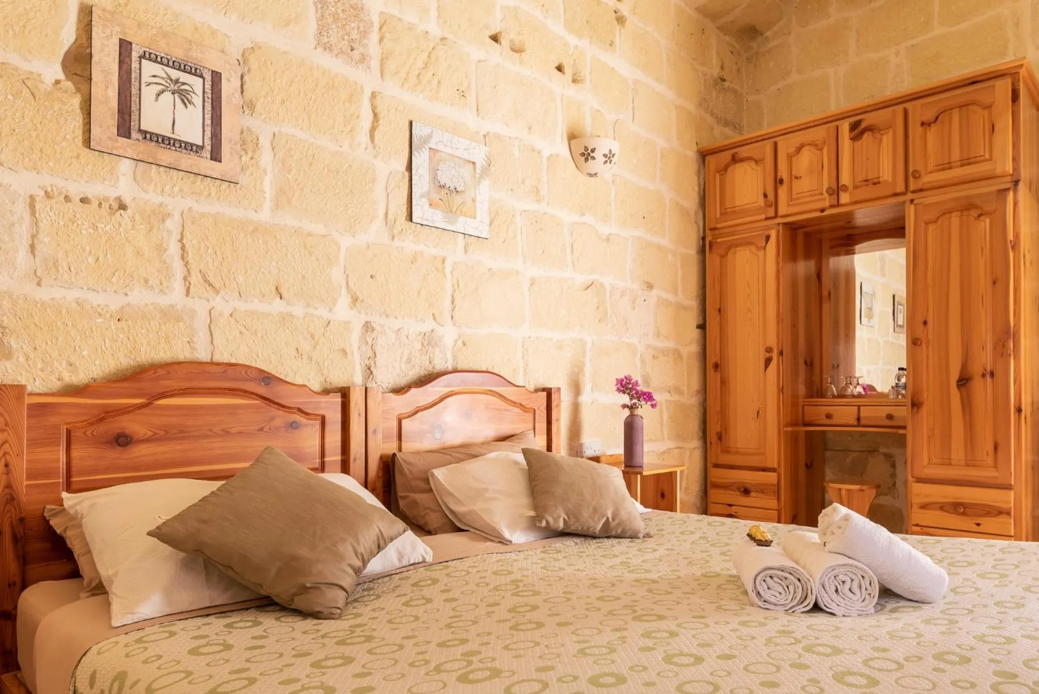 Photo of the whole room in Mood Farmhouse Mythology