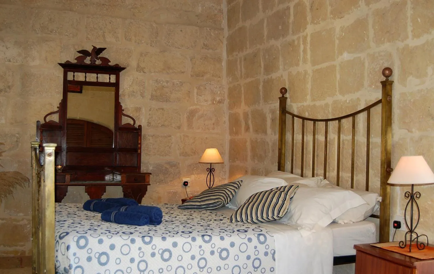 Photo of the whole room in Mood Farmhouse Mythology