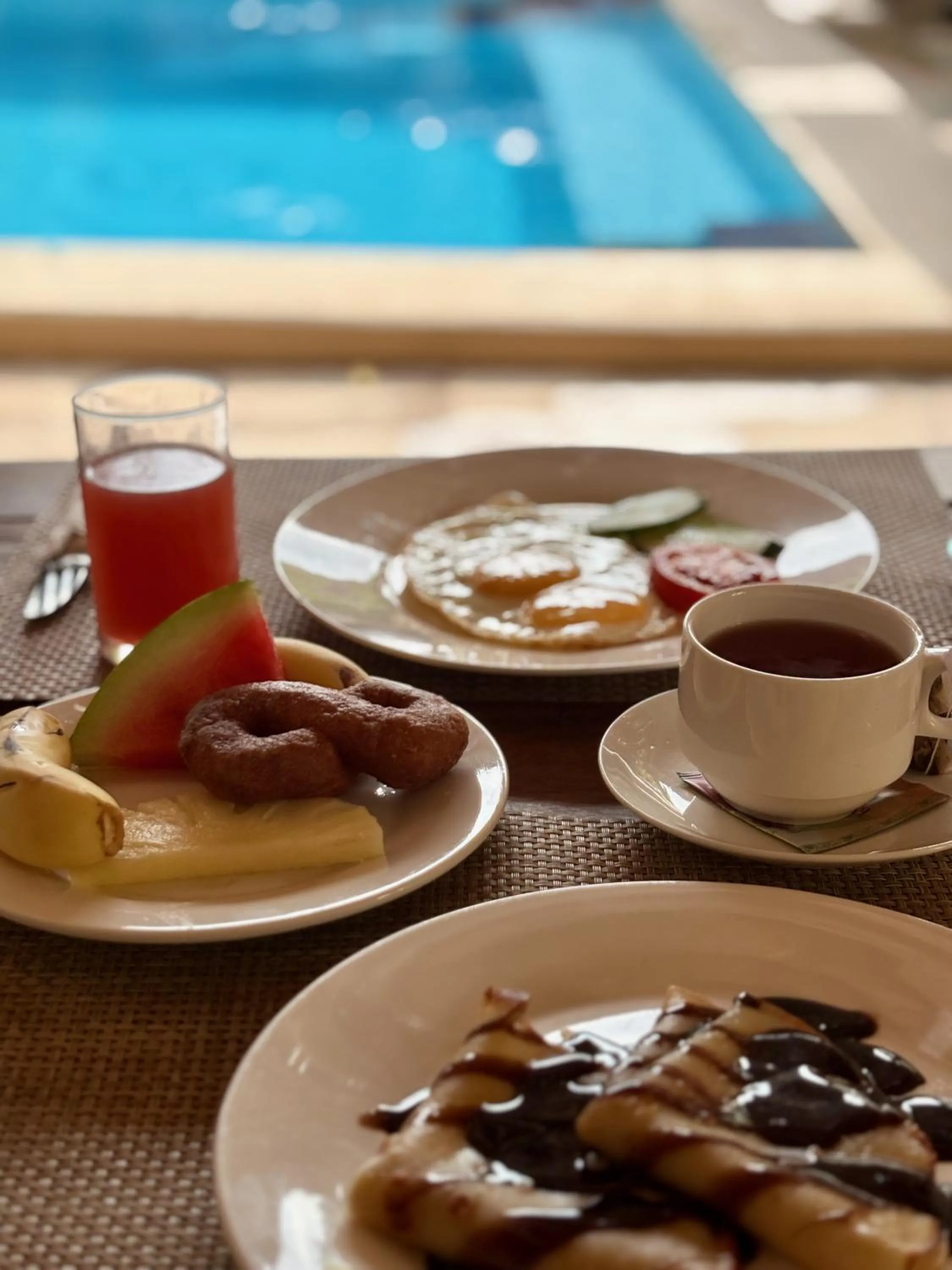 Breakfast in Ebb & Flow