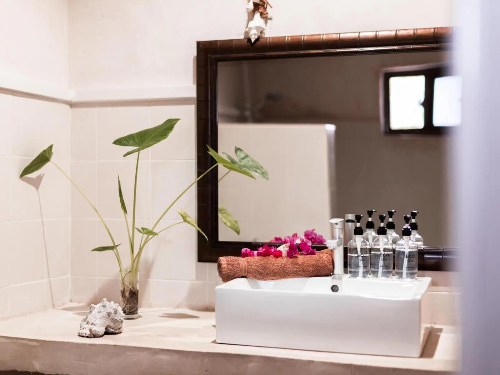 Bathroom in Ebb & Flow