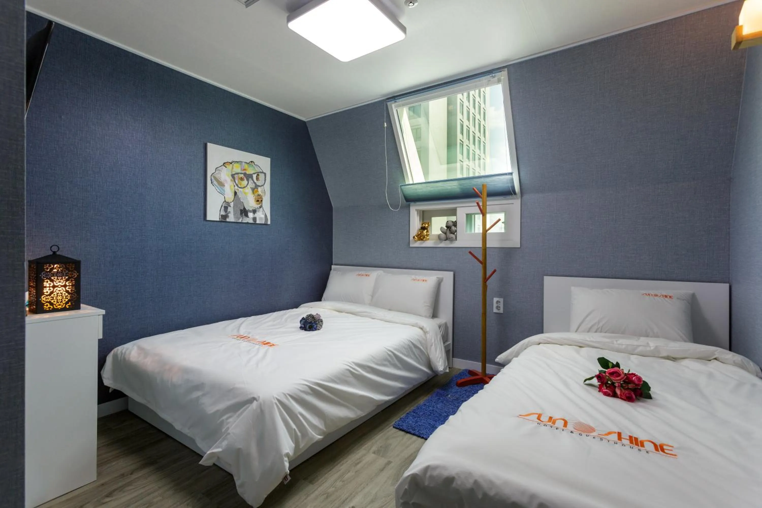 Shower, Bed in Myeongdong Sunshine Guesthouse