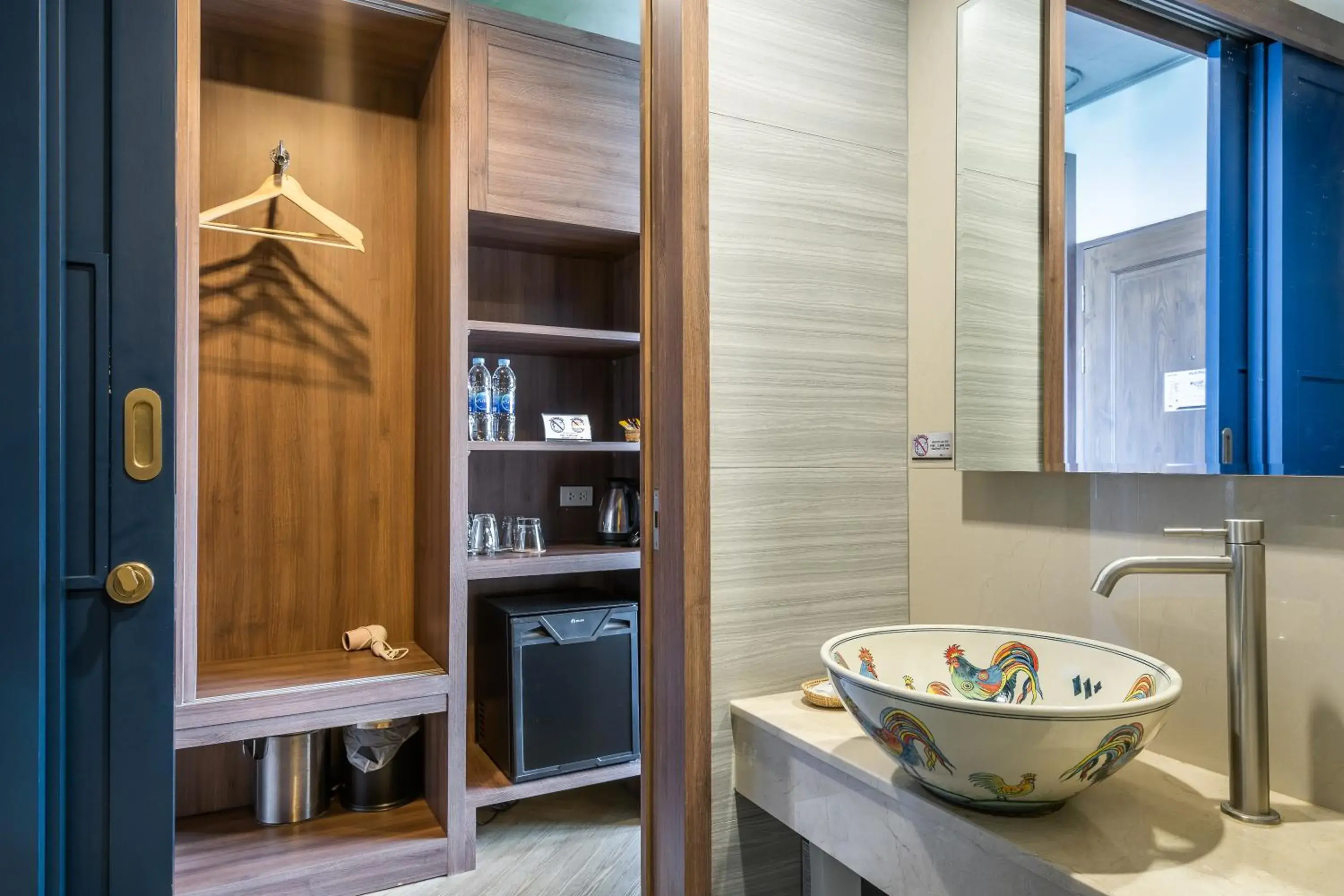 Deluxe Double Room in W Station Deluxe Double Room in W Station