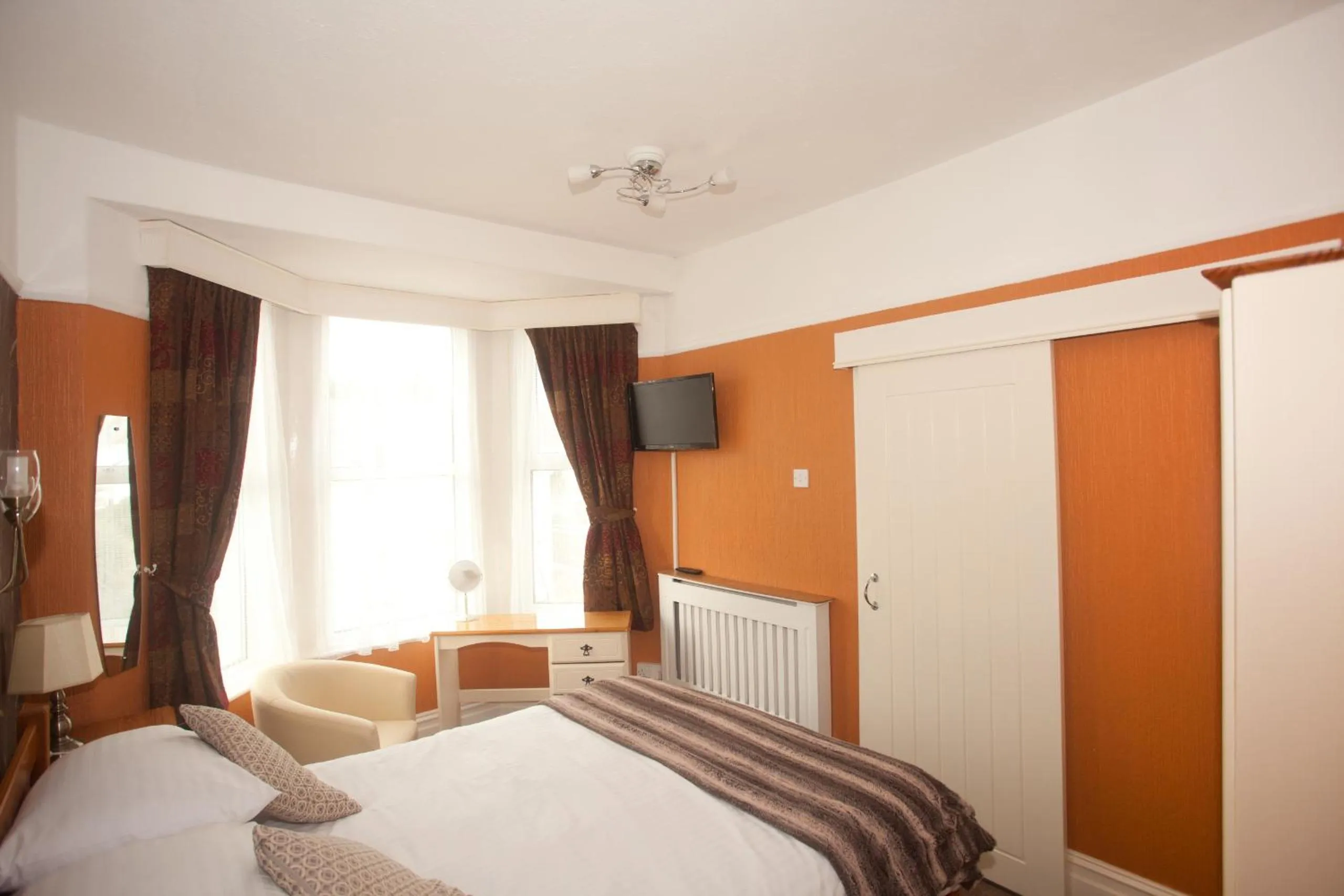 Bedroom, Bed in The Clydesdale