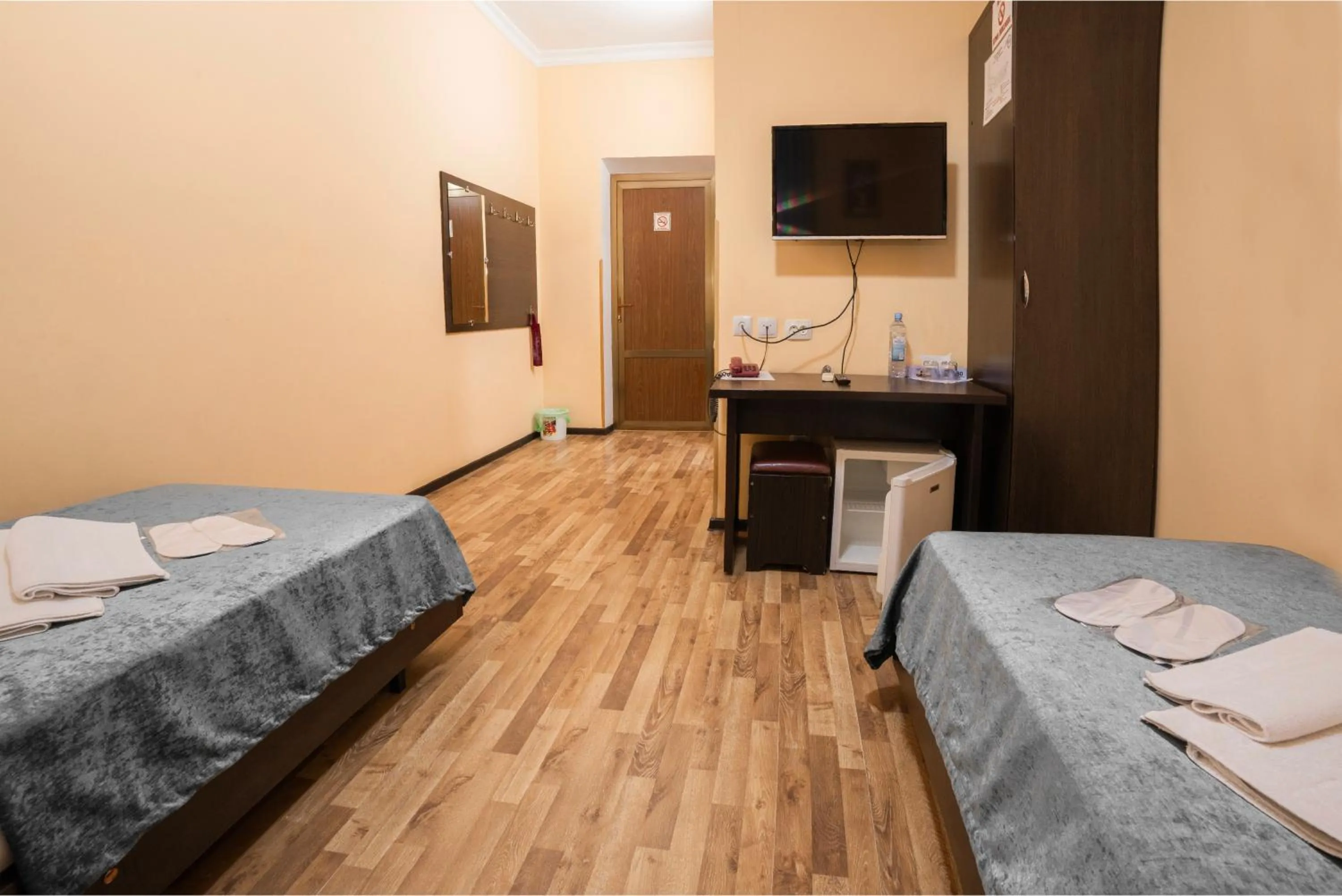 Photo of the whole room, Bed in Rohat Mirobod