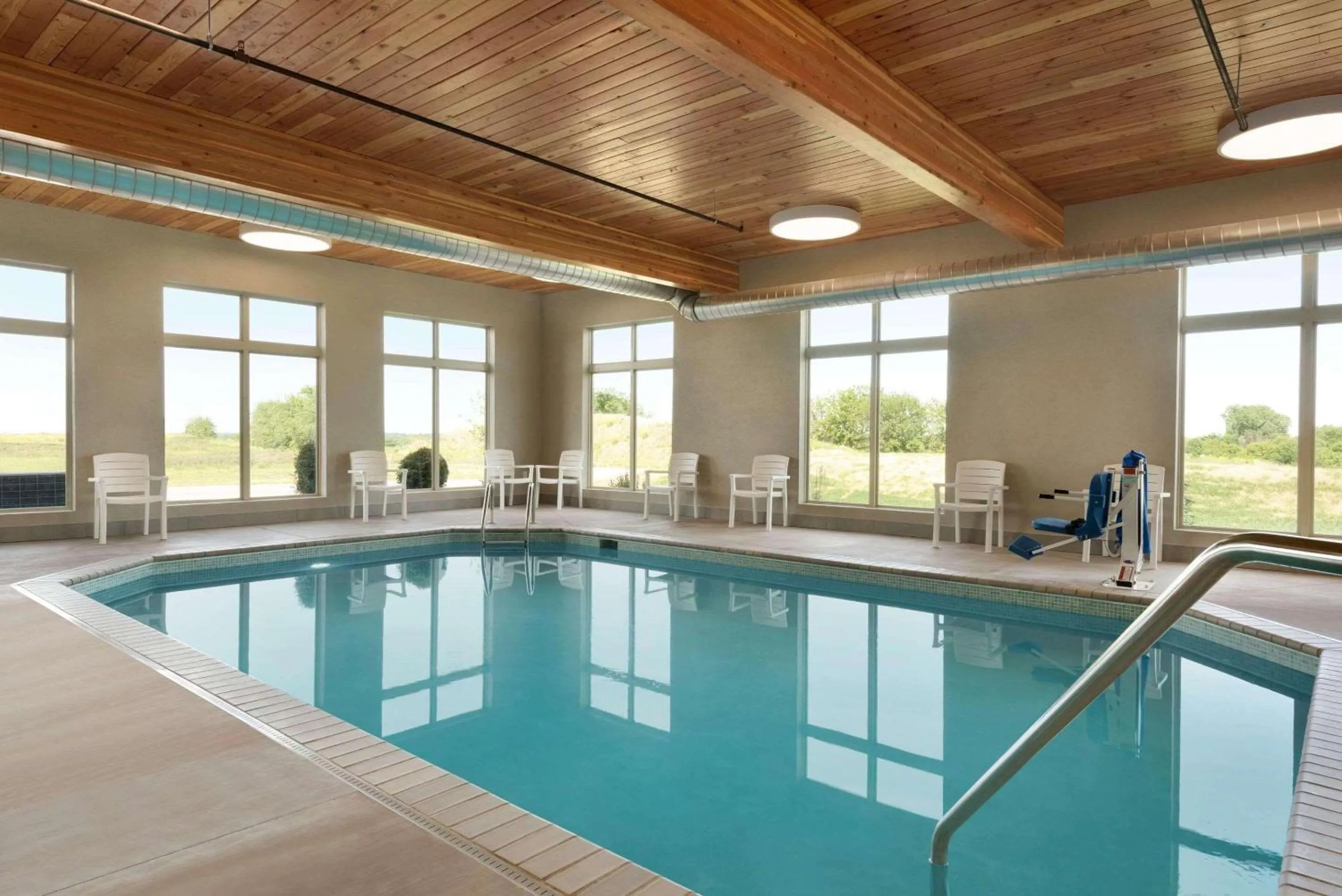 Swimming pool in Country Inn & Suites by Radisson, Indianola, IA