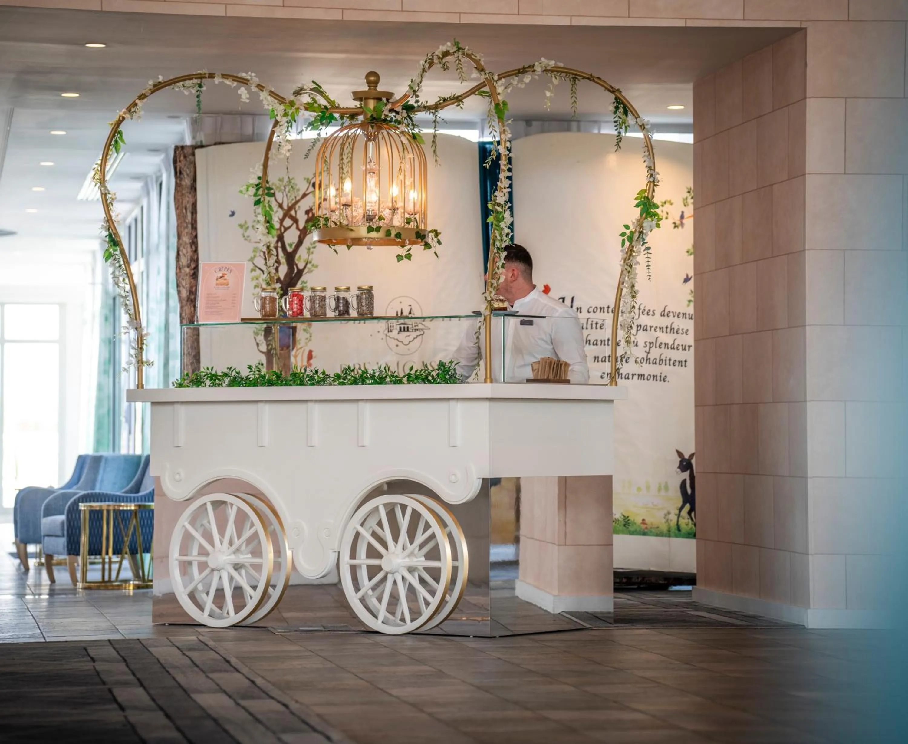 Lobby or reception in Dream Castle Hotel Marne La Vallee