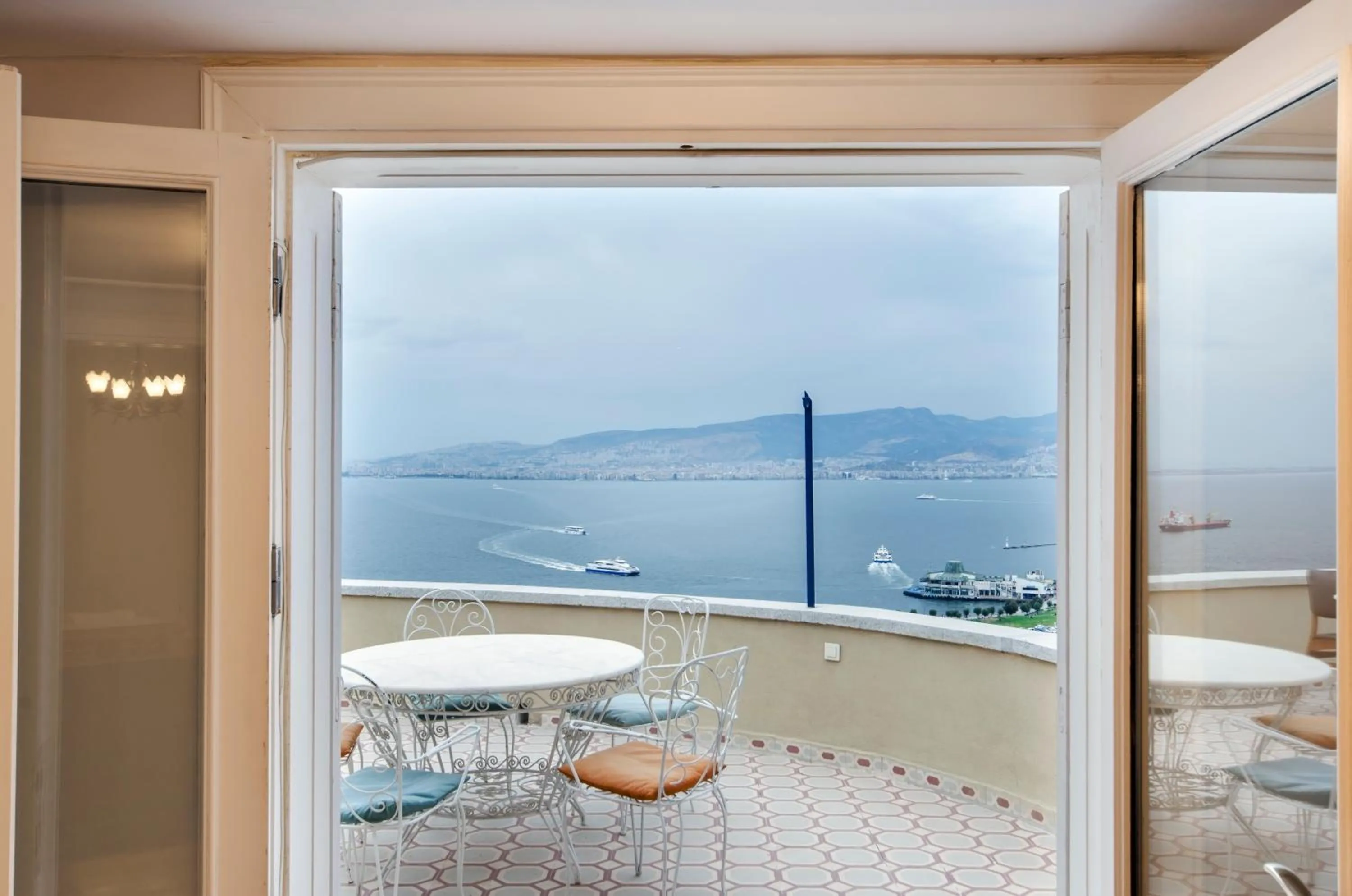 Bird's eye view in Büyük Konak İzmir