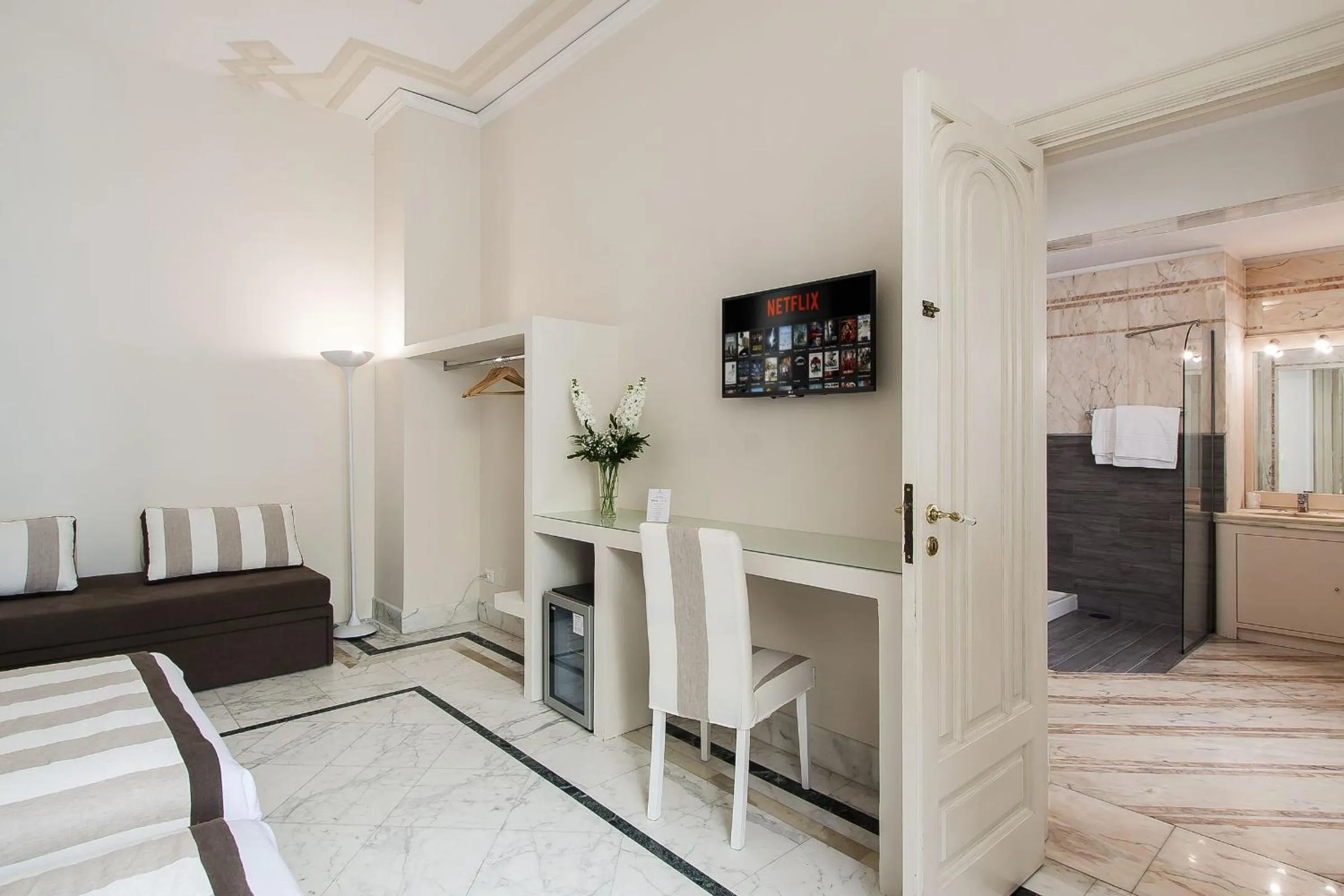 Photo of the whole room, Bed in Palazzo Starace