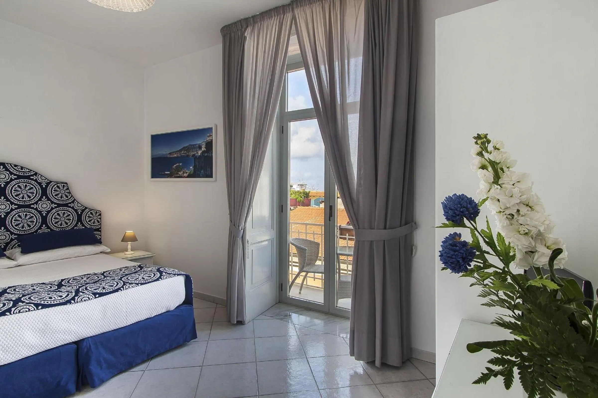 Photo of the whole room, Bed in Palazzo Starace