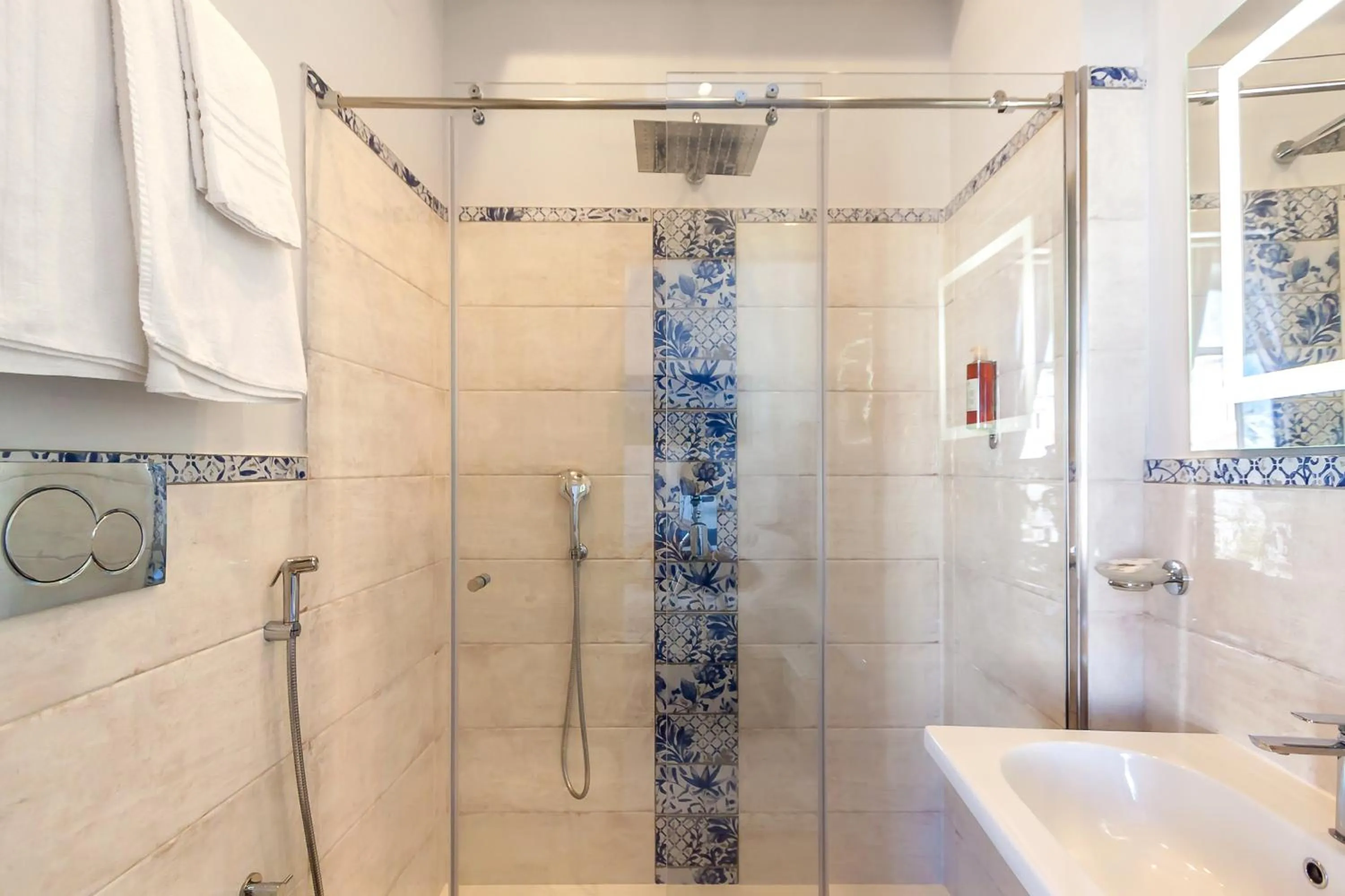 Bathroom in Palazzo Starace