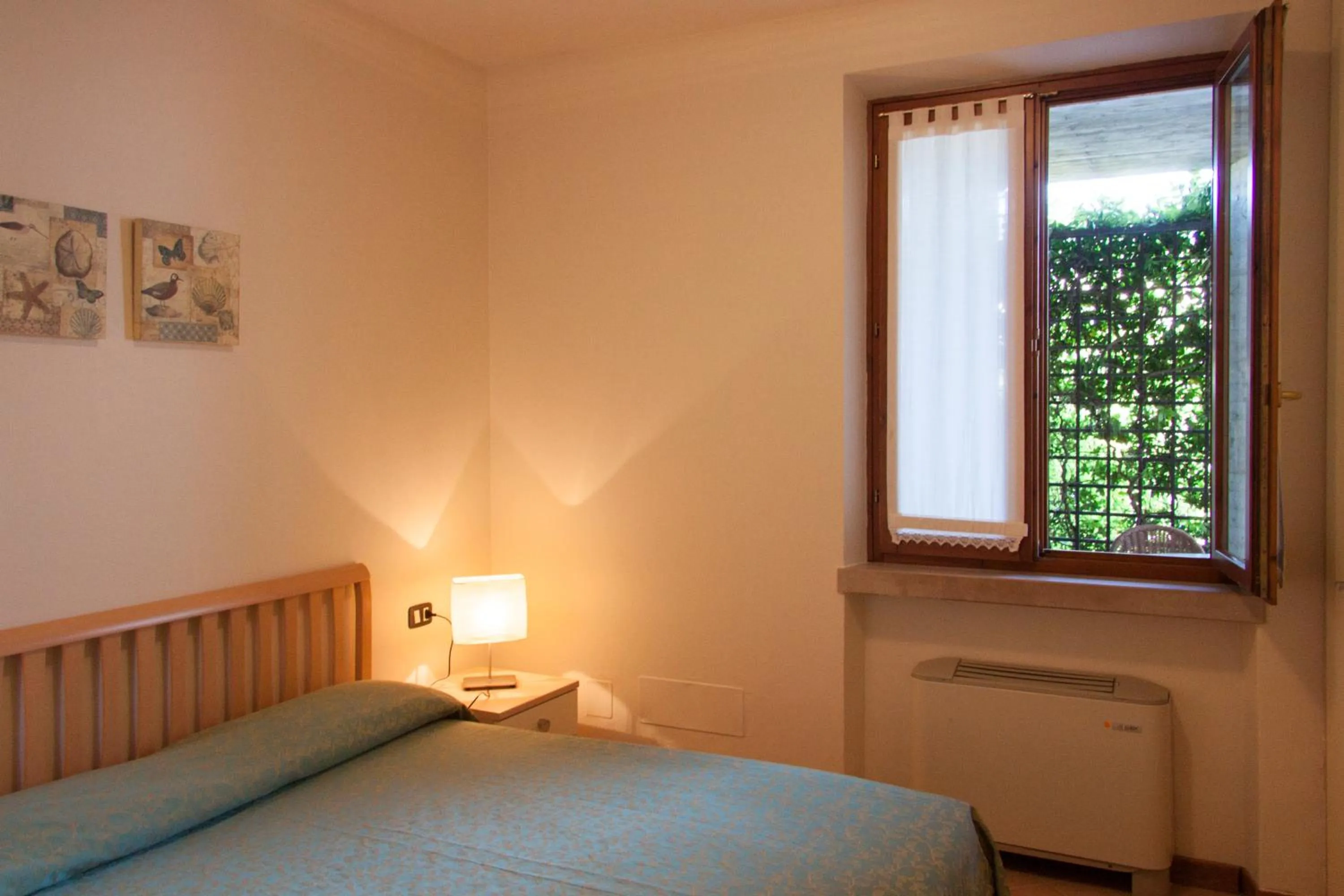 Bed in Lauri & Faggi