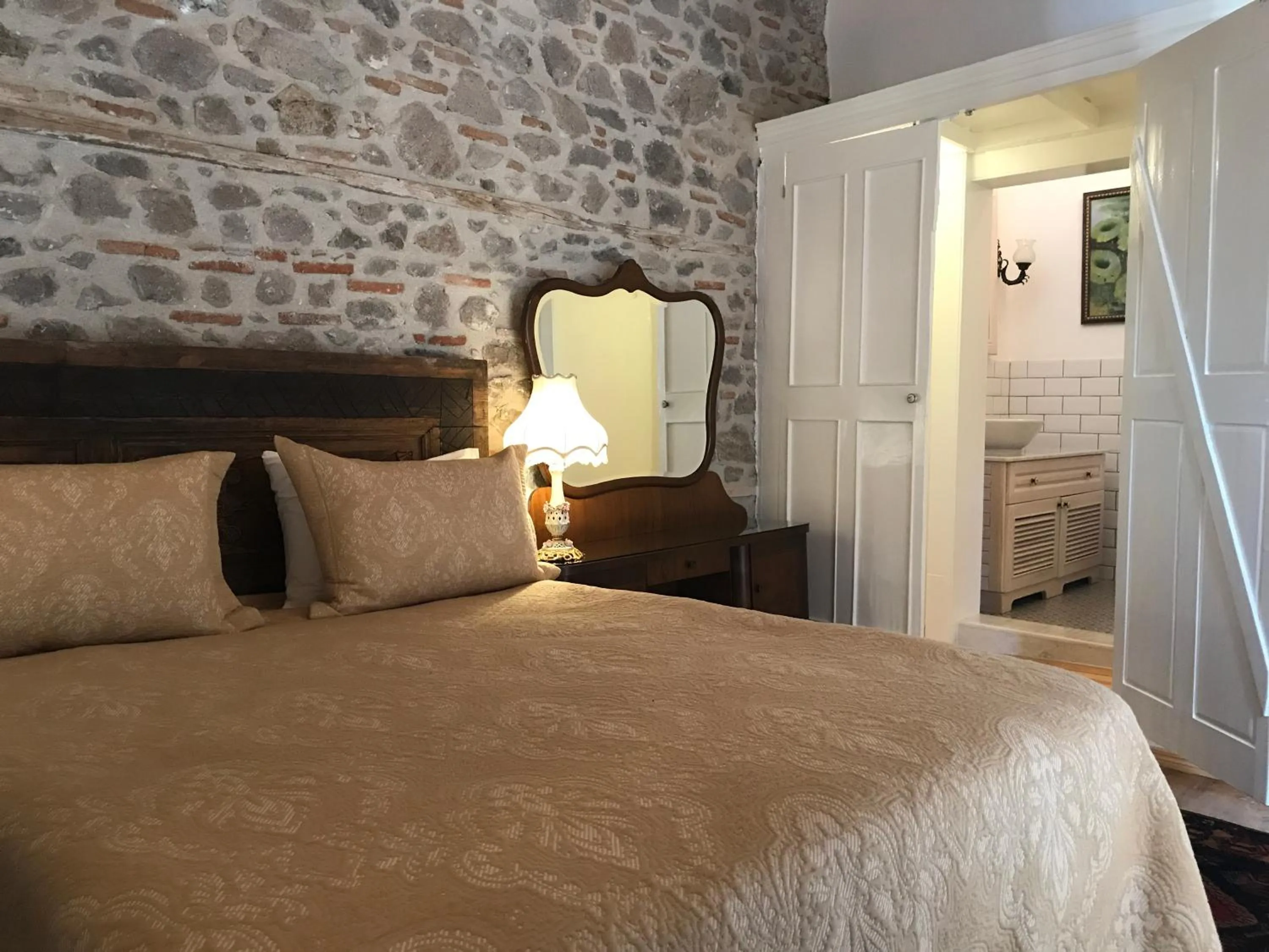 Decorative detail, Bed in Dutlu Konak