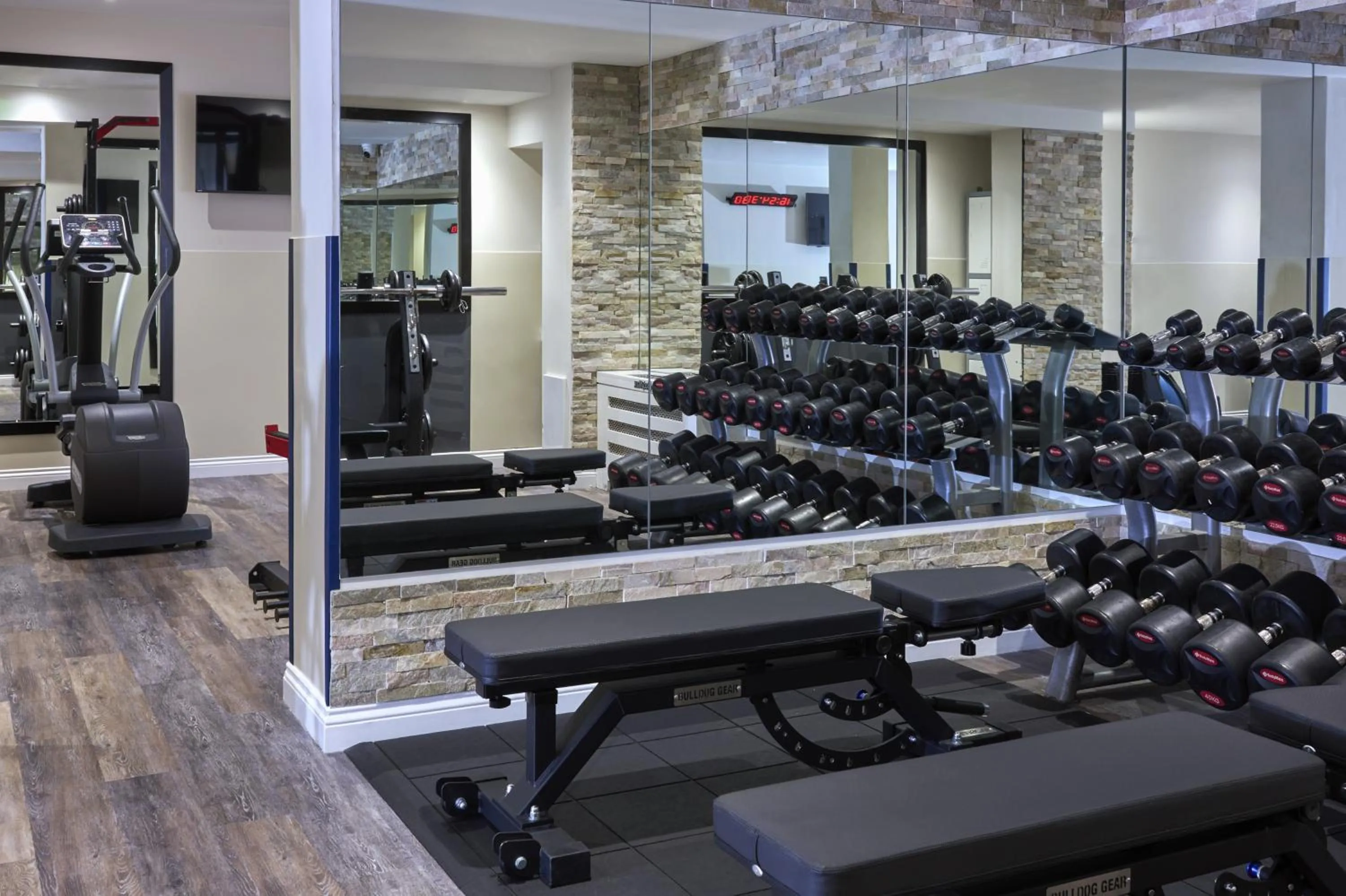 Fitness centre/facilities in Fraser Suites Queens Gate