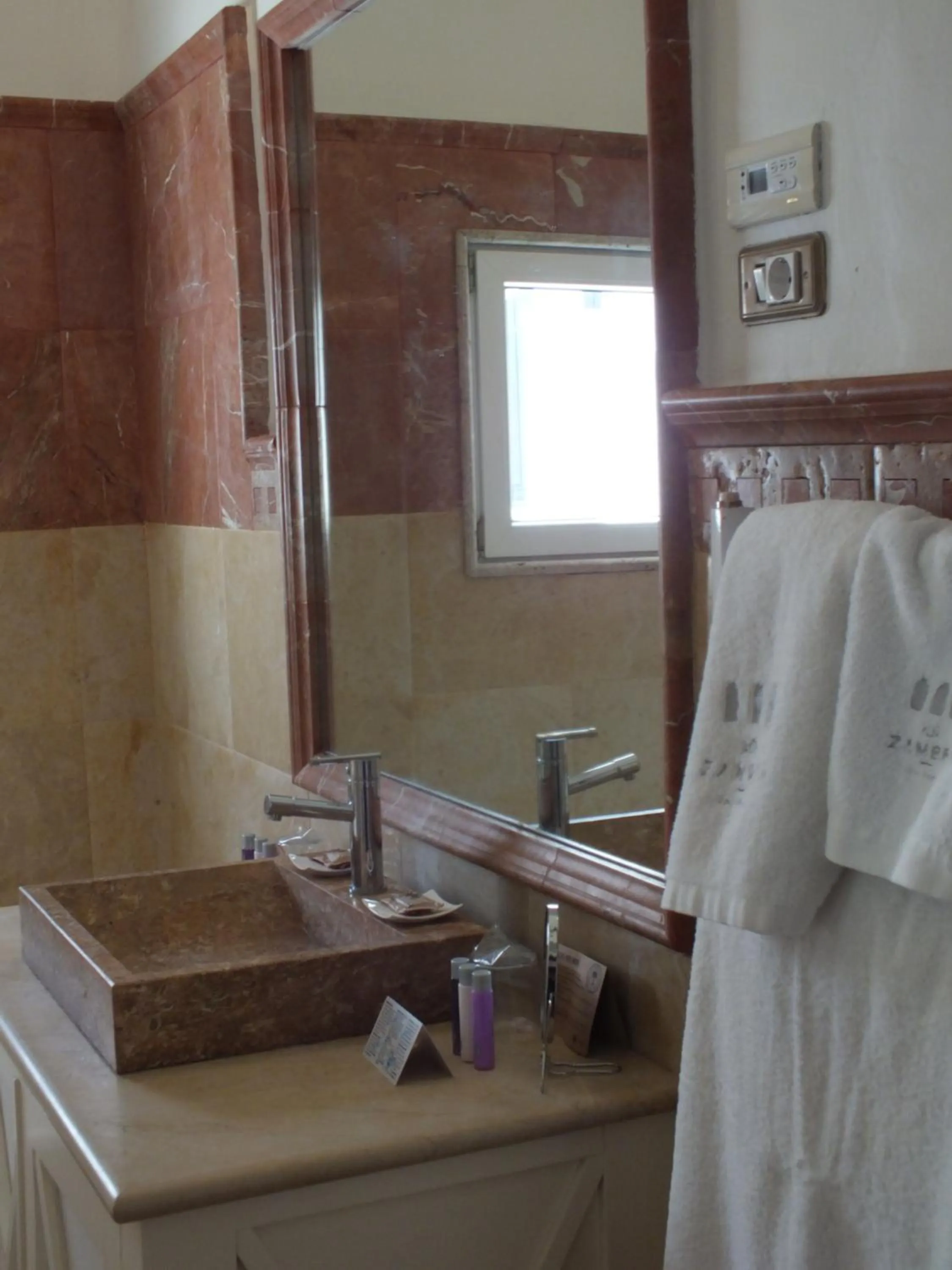 Bathroom in Casa Palacio VillaZambra