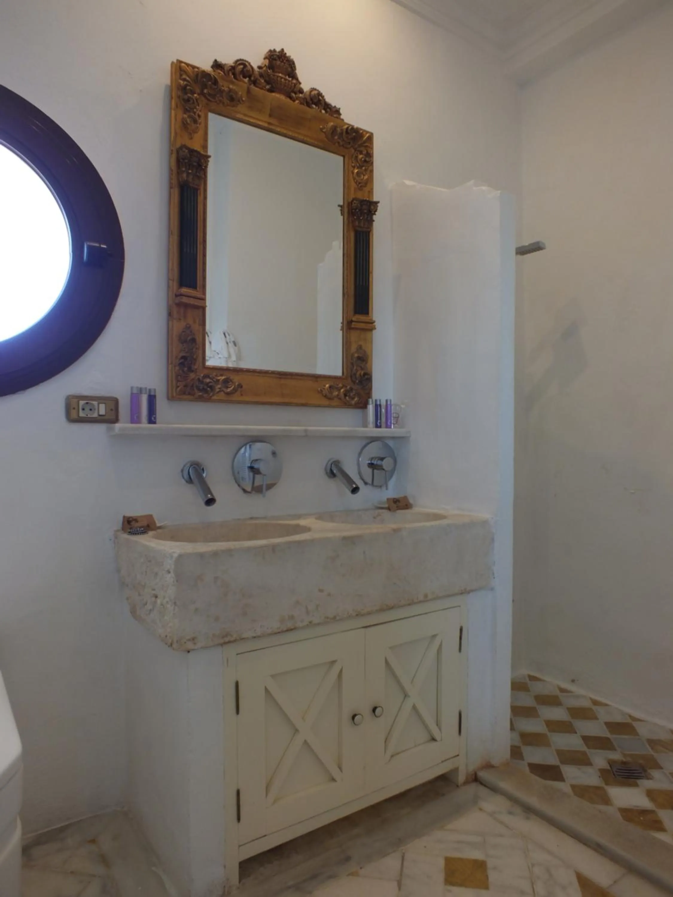 Shower in Casa Palacio VillaZambra