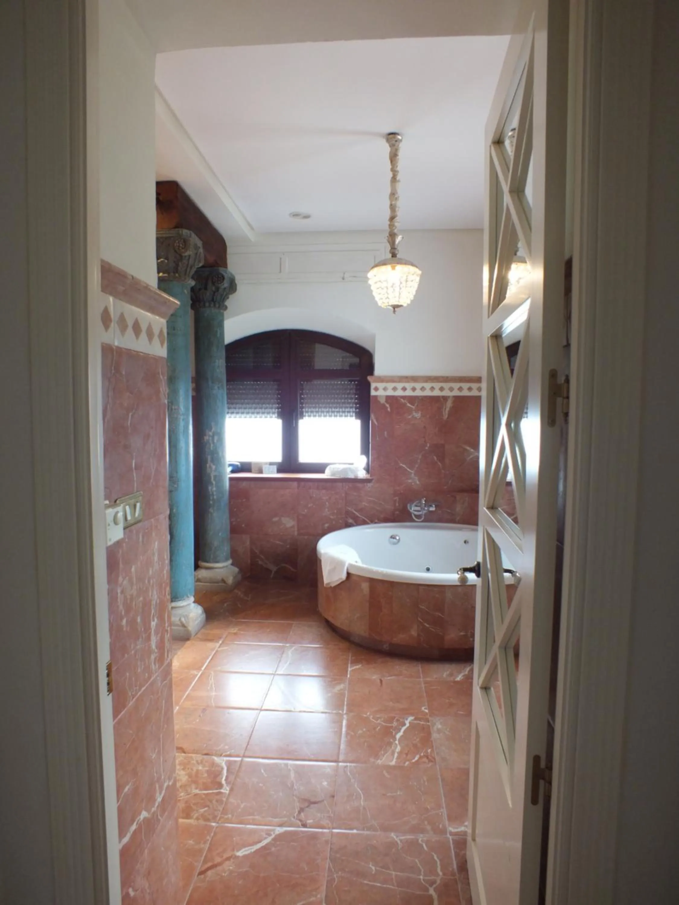 Bathroom, Bed in Casa Palacio VillaZambra
