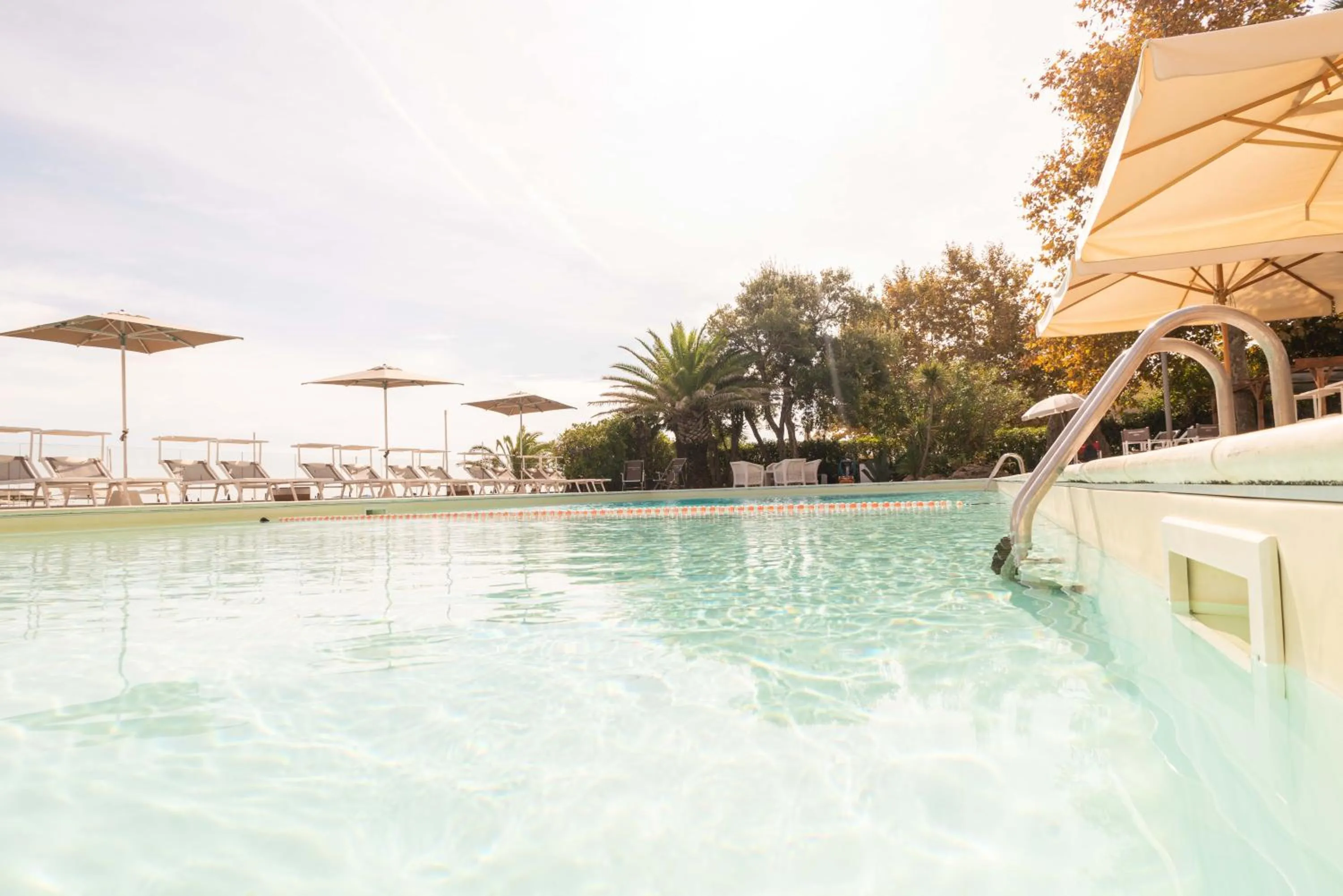 Pool view in Hotel Abruzzo Marina