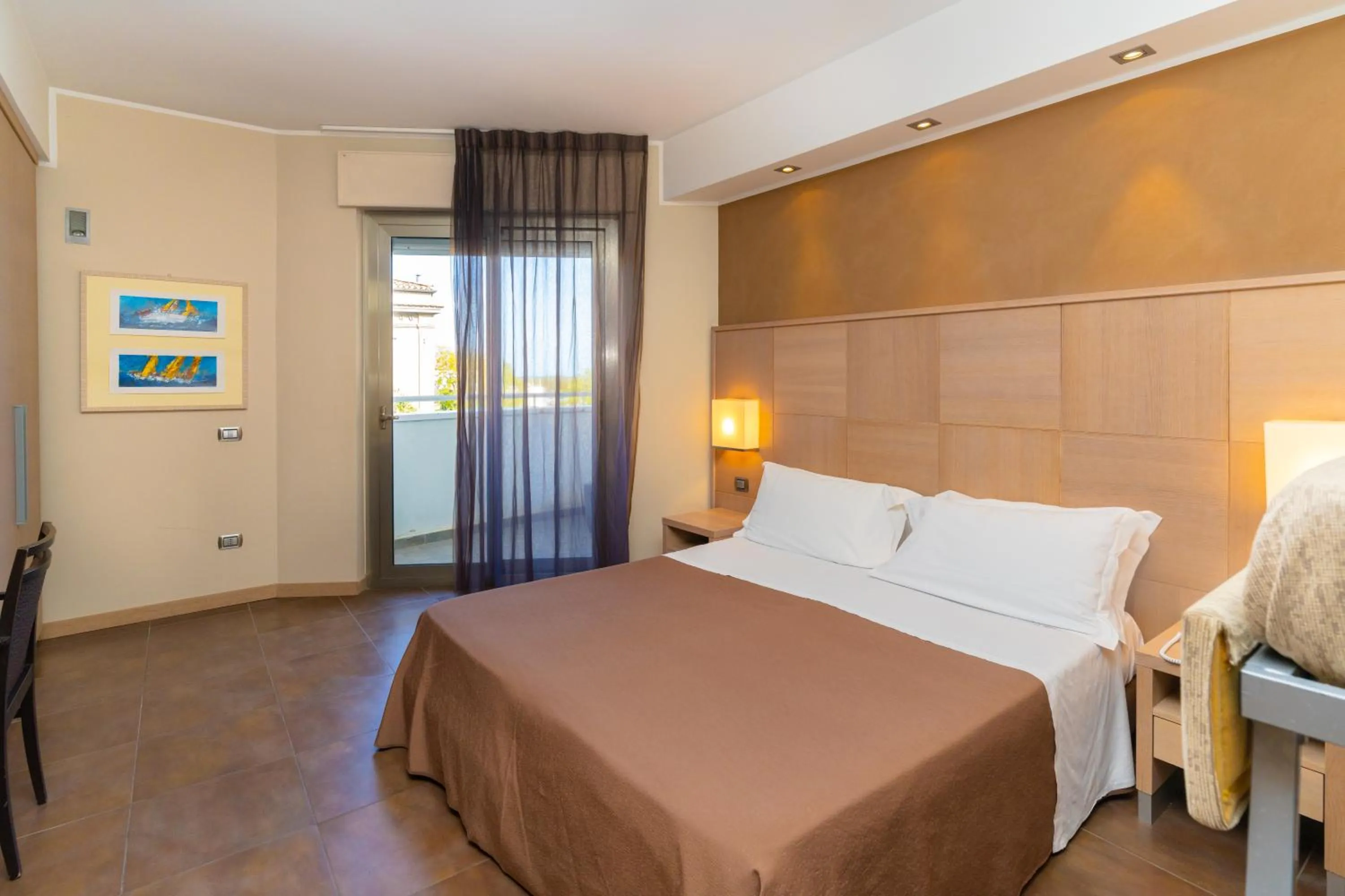 Bed in Hotel Abruzzo Marina