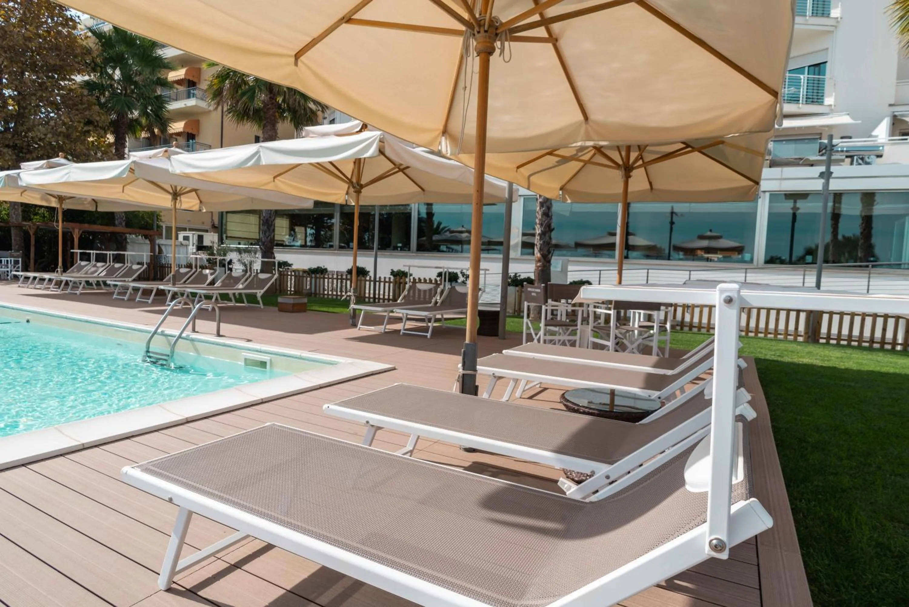 Pool view in Hotel Abruzzo Marina