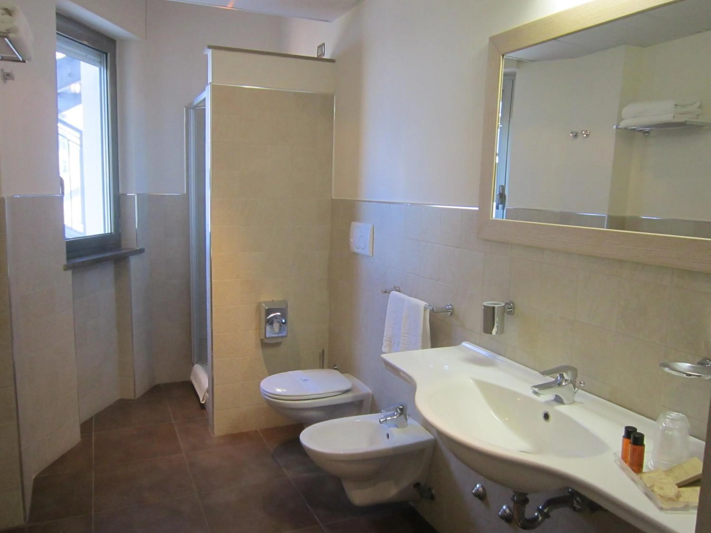 Toilet in Hotel Abruzzo Marina