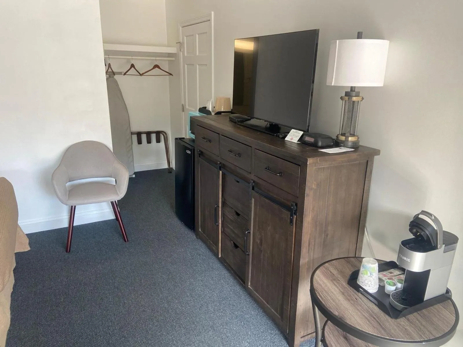 Coffee/tea facilities in Flagship Inn