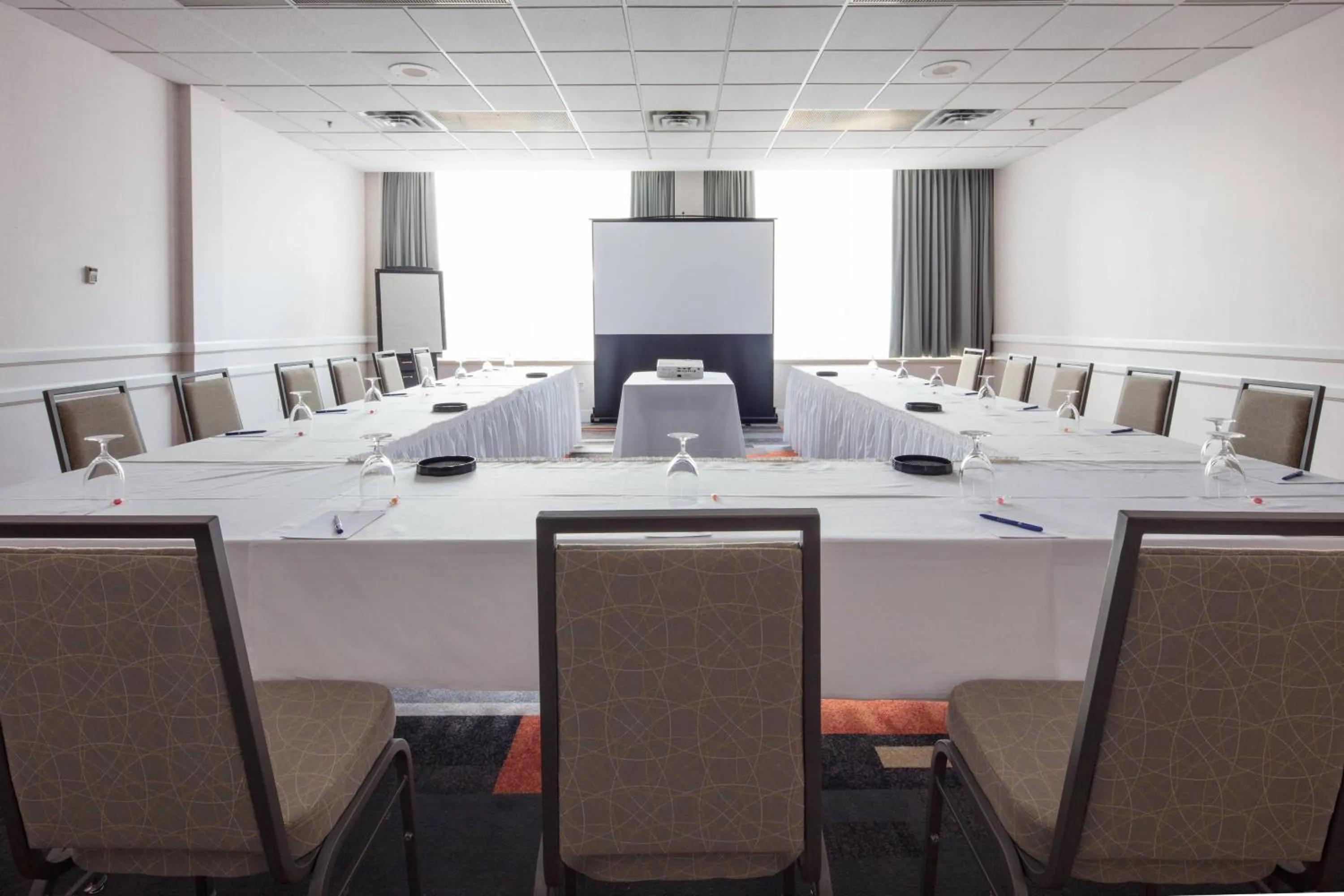 Meeting/conference room in Delta Hotels by Marriott Beausejour