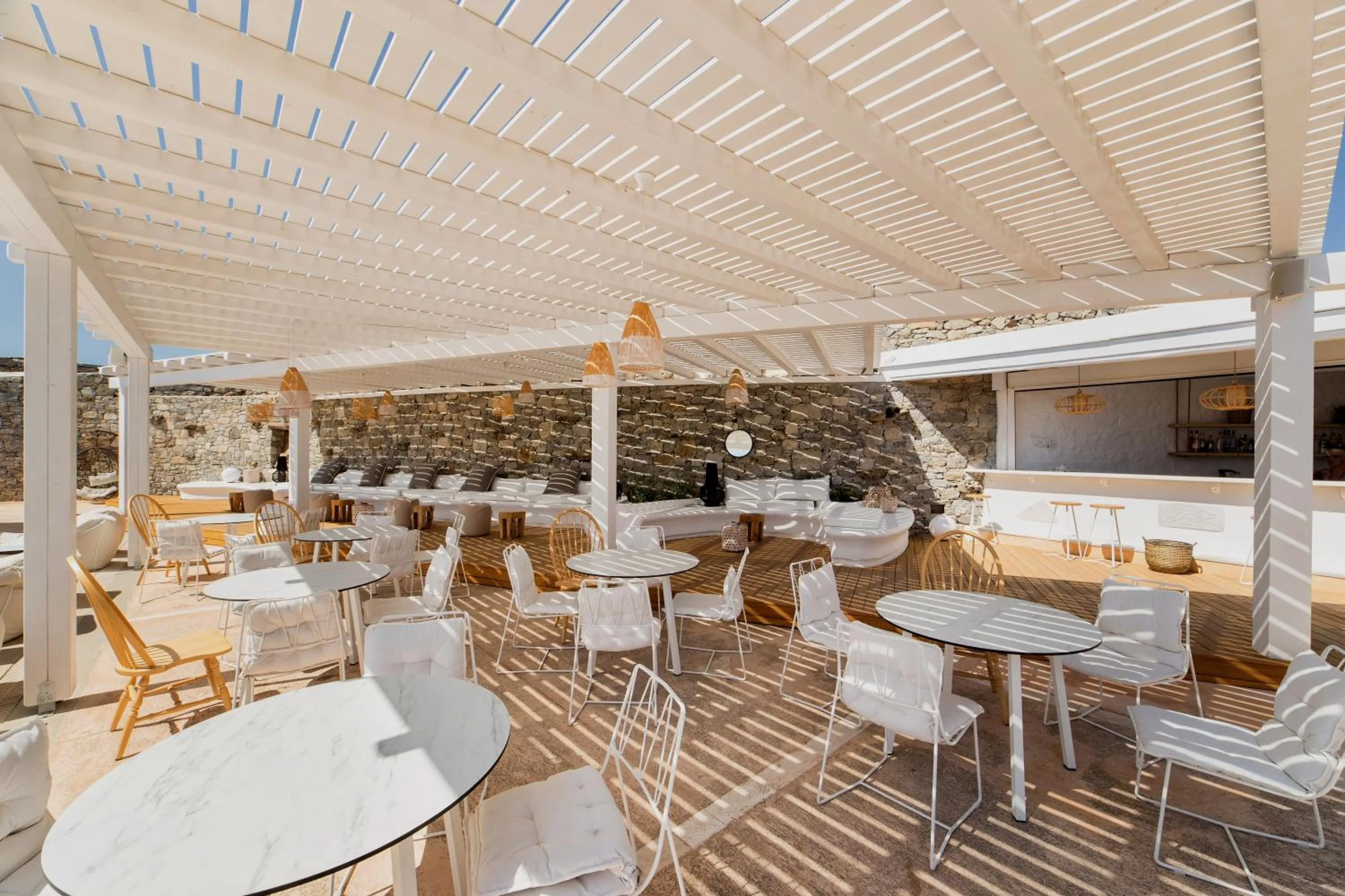 Restaurant/places to eat in Osom Resort