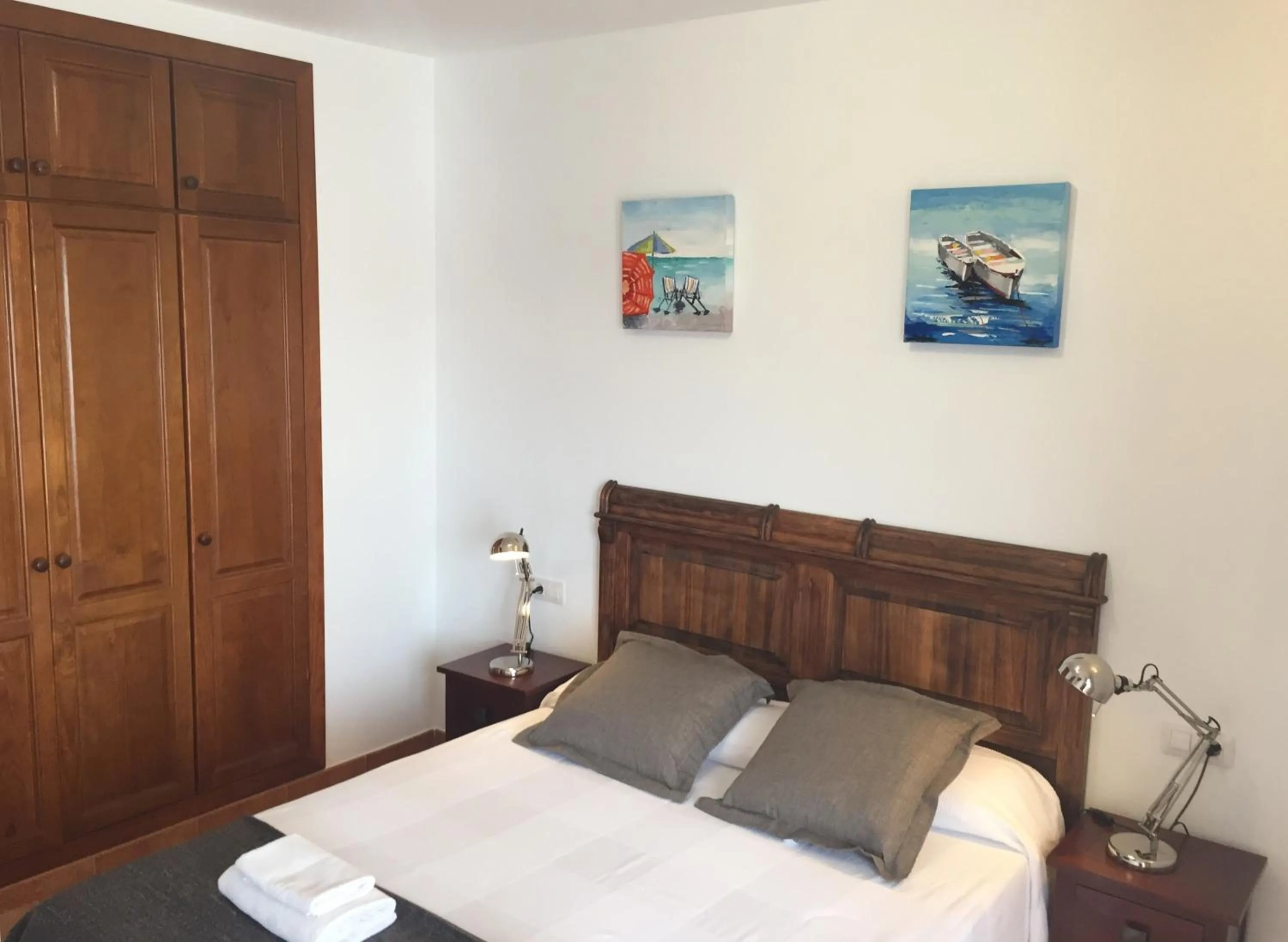 Bedroom, Bed in Villas El Partidor