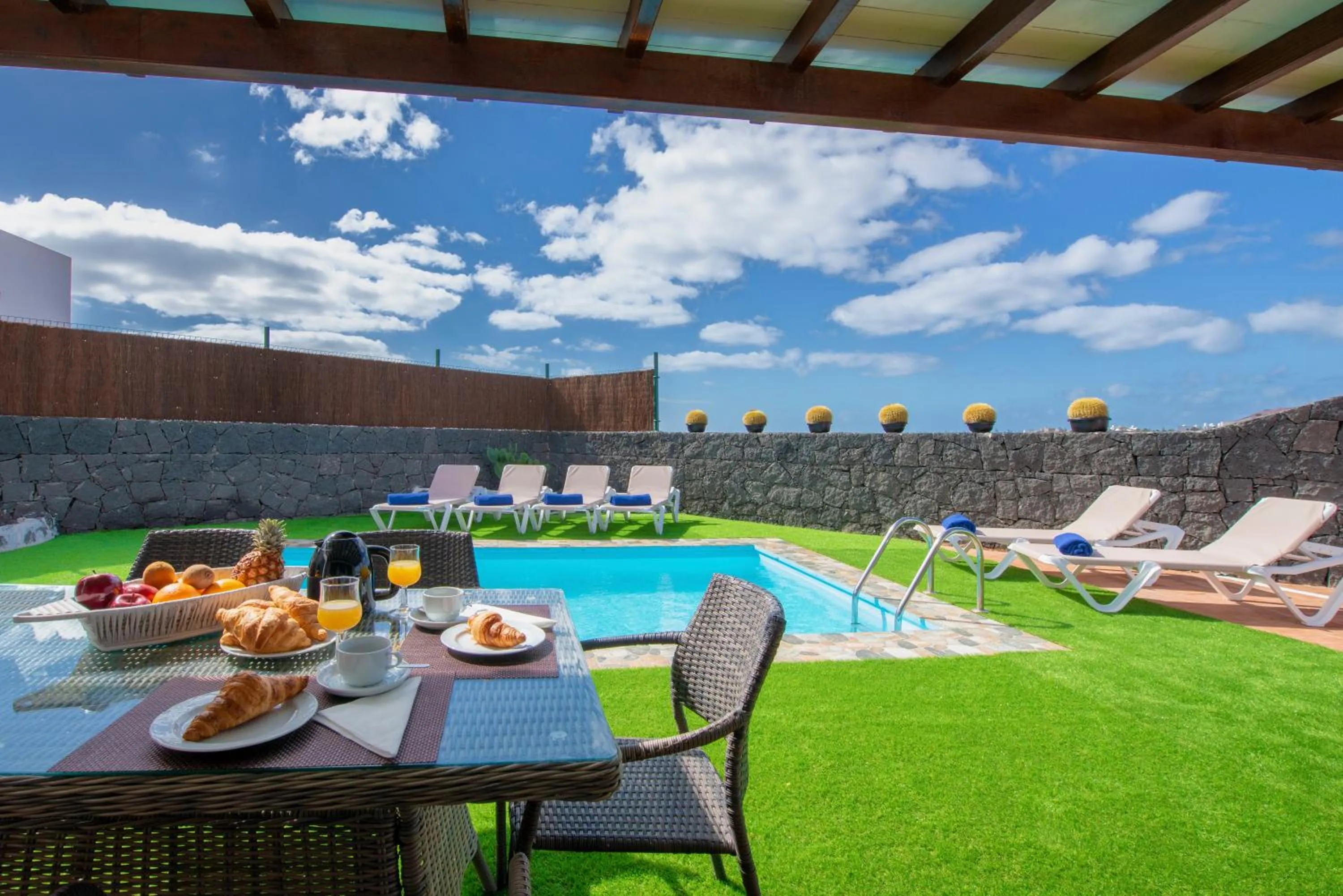 Patio in Villas El Partidor