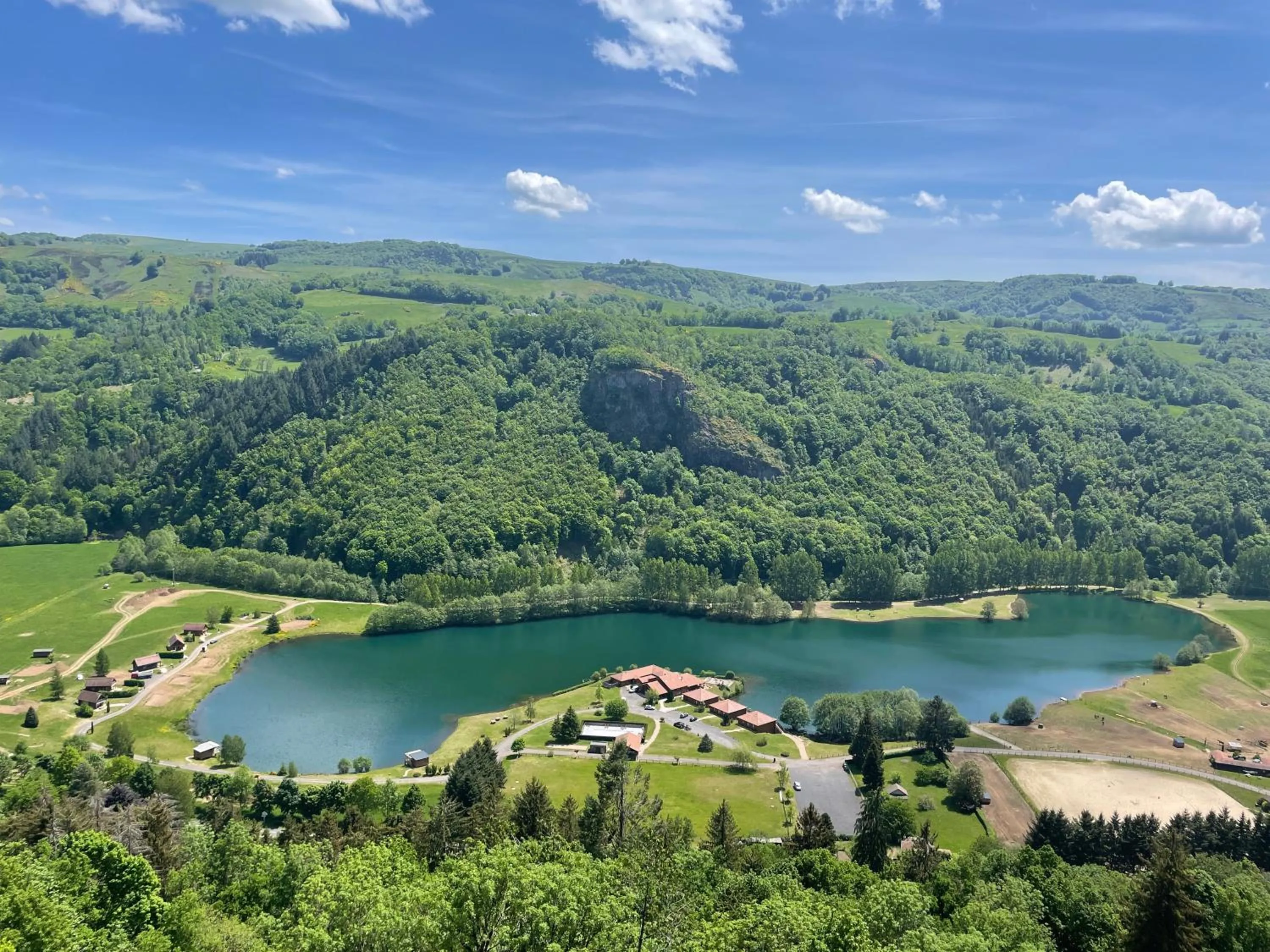 Nearby landmark in Lac des Graves