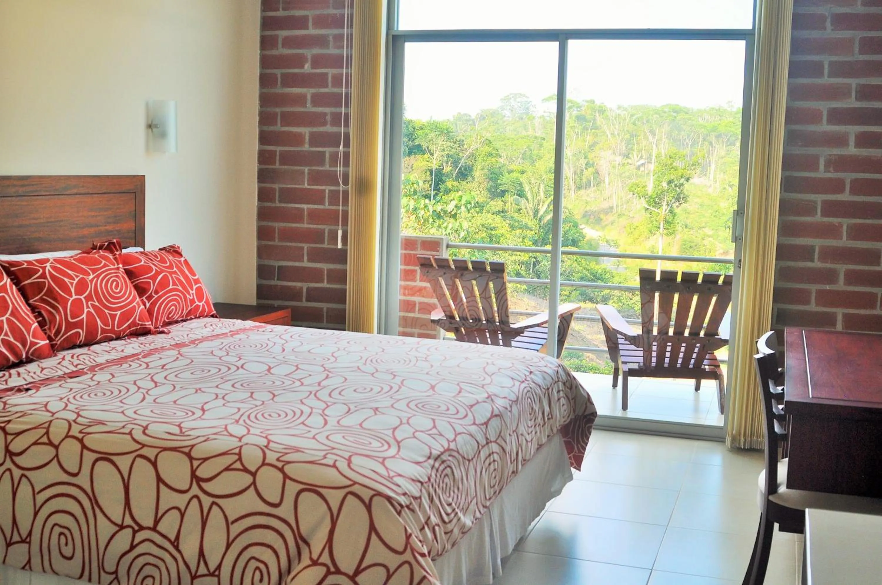 Bedroom, Bed in Gran Hotel de Lago - Shushufindi