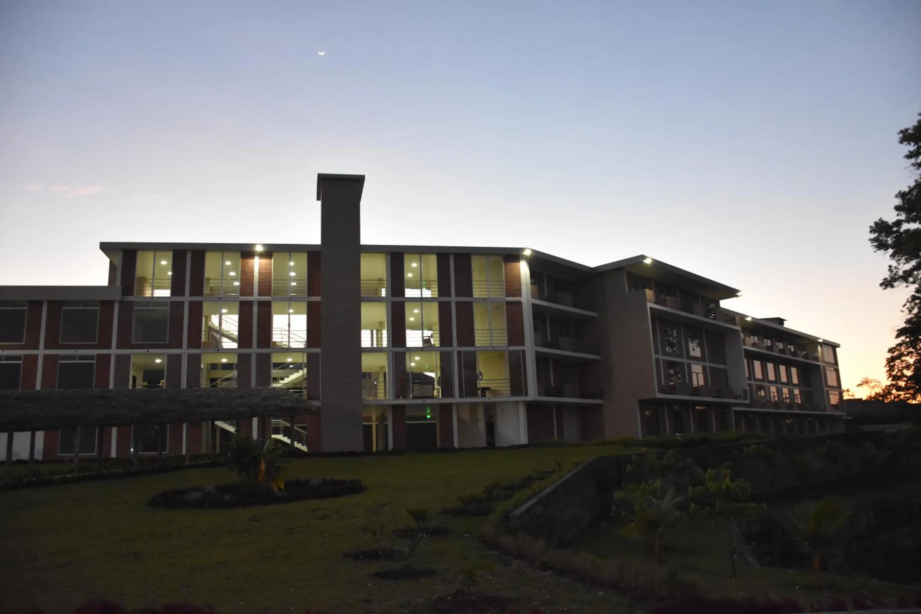 Property building in Gran Hotel de Lago - Shushufindi