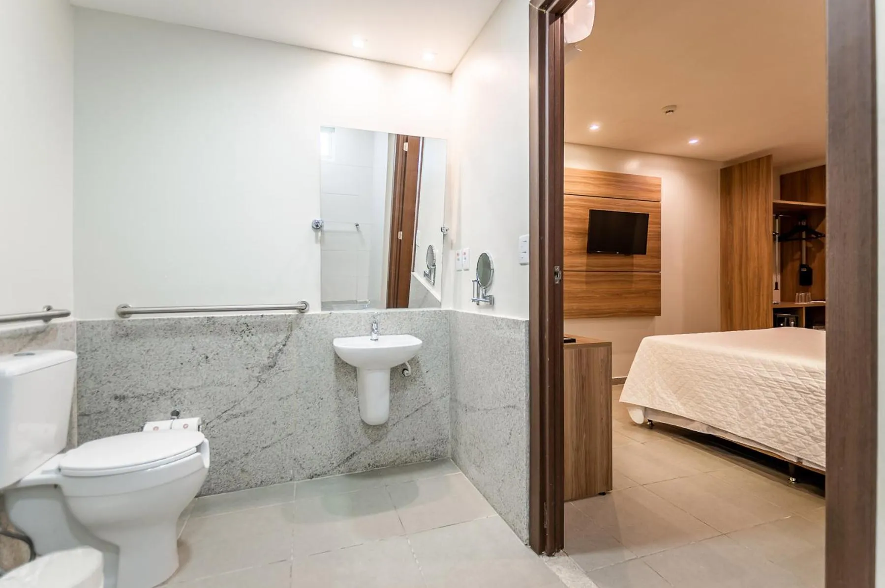 Bathroom in Intercity Maceio