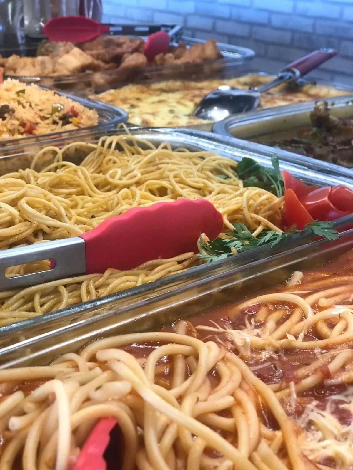 Restaurant/places to eat in Pak Suítes Hotel