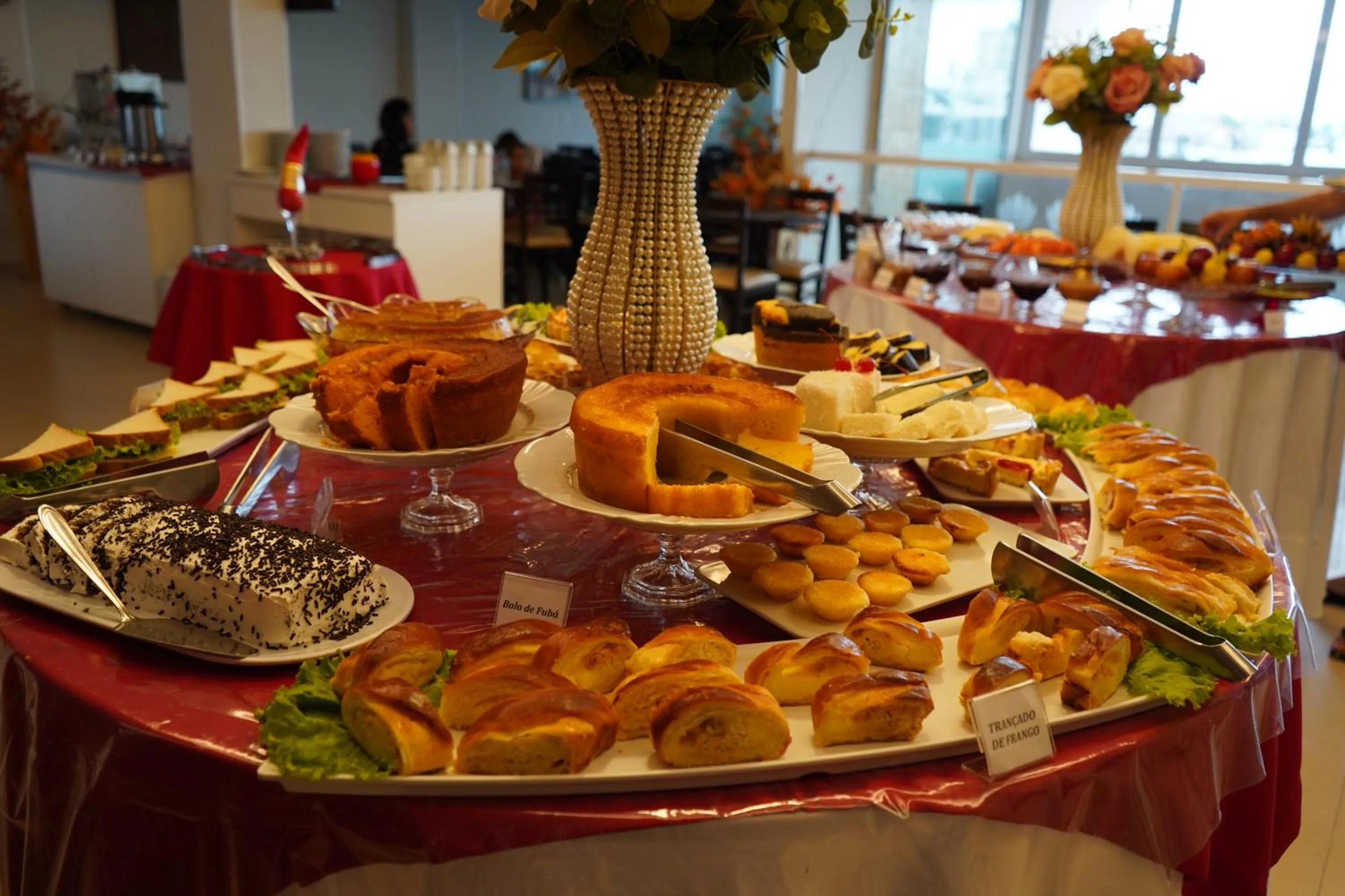 Breakfast in Pak Suítes Hotel