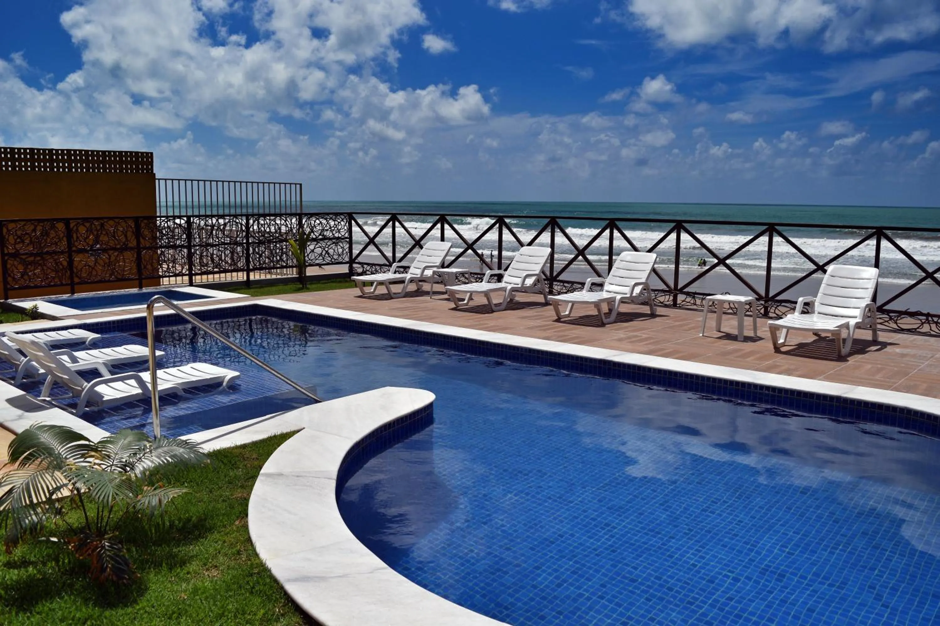 Swimming pool in Pousada Maria Bonita Porto De Galinhas