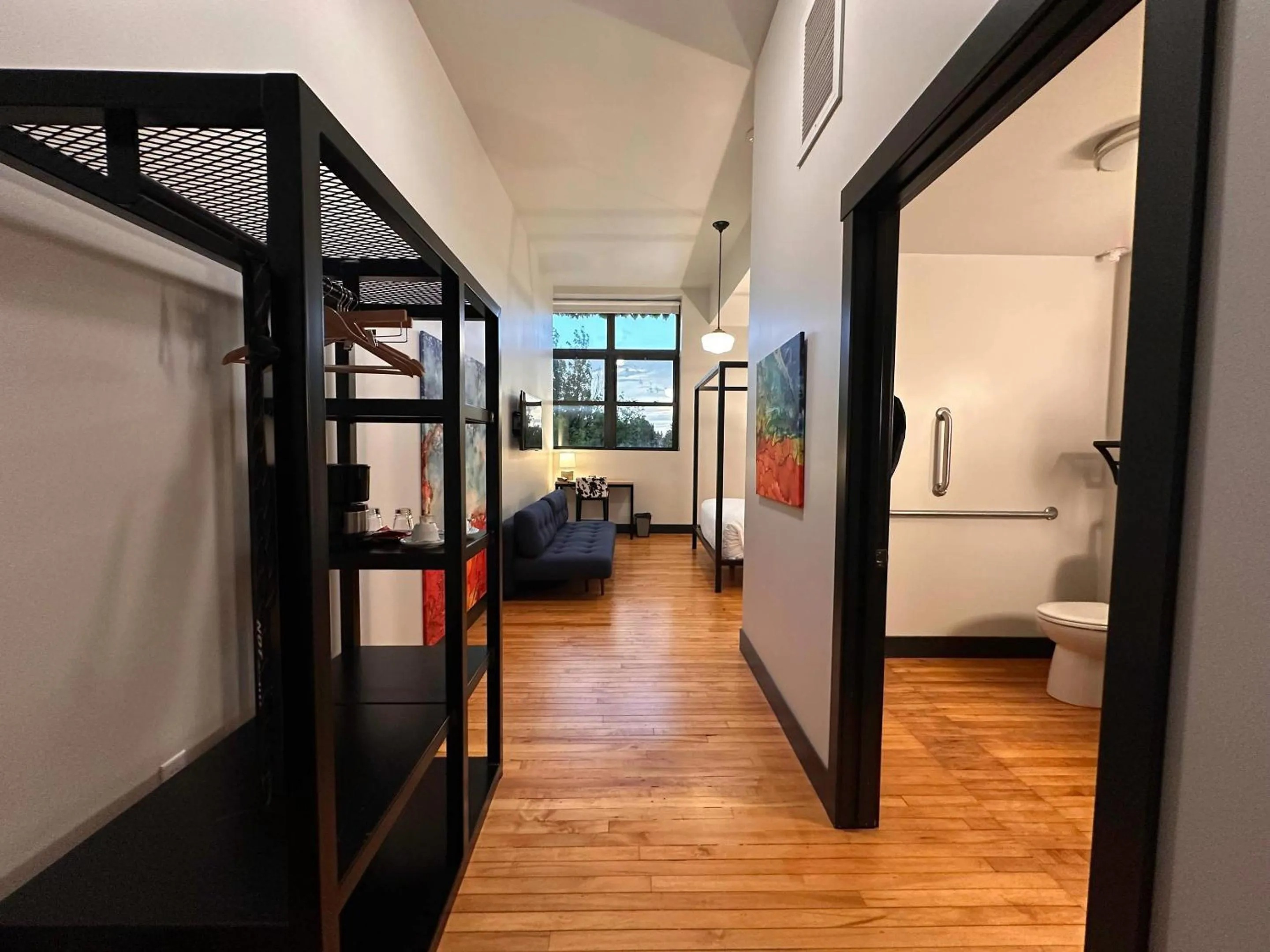 Bedroom, Bed in Hotel Grinnell, Ascend Hotel Collection